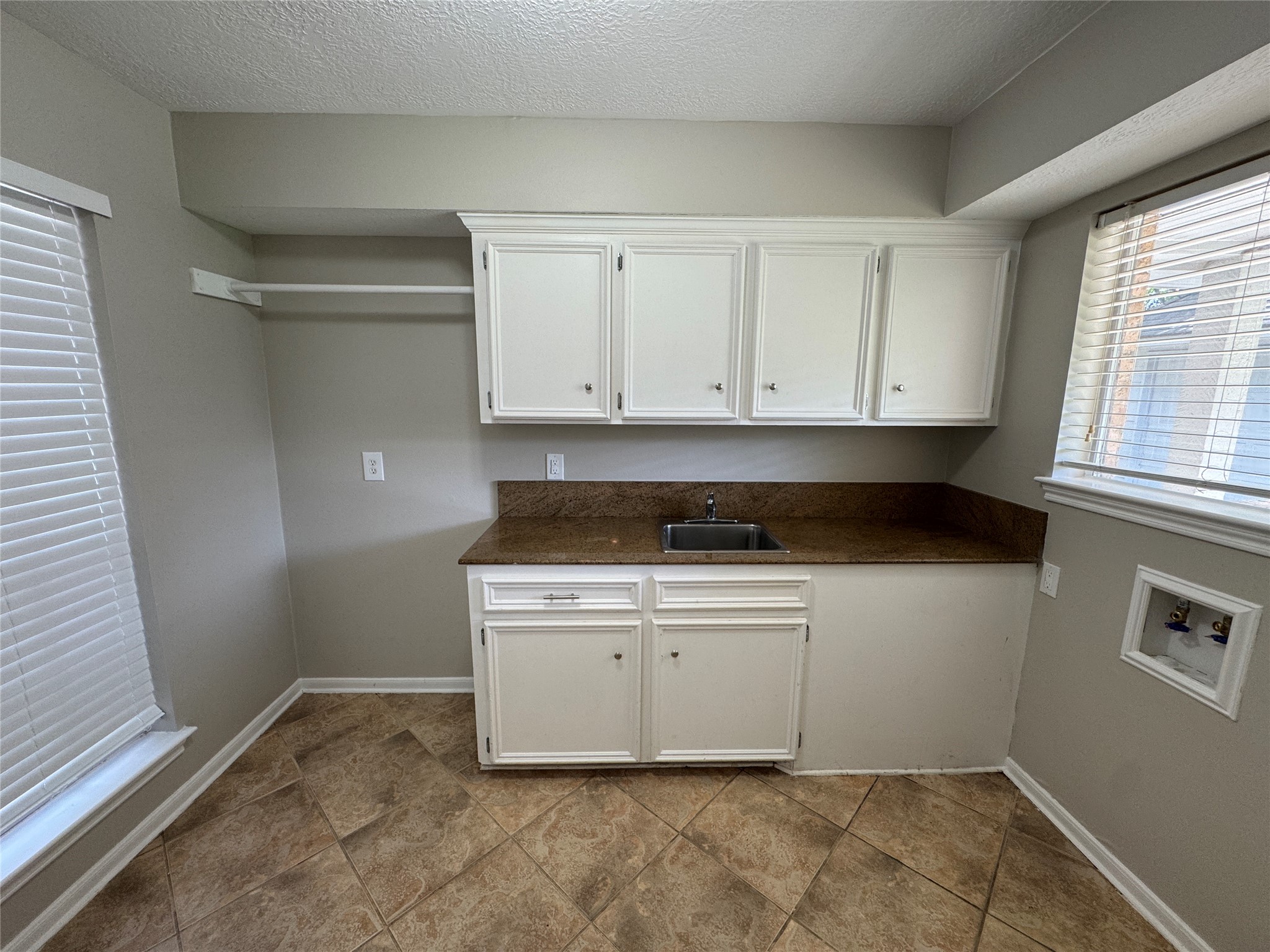 6630 Sumner Isle Court Property Photo 14
