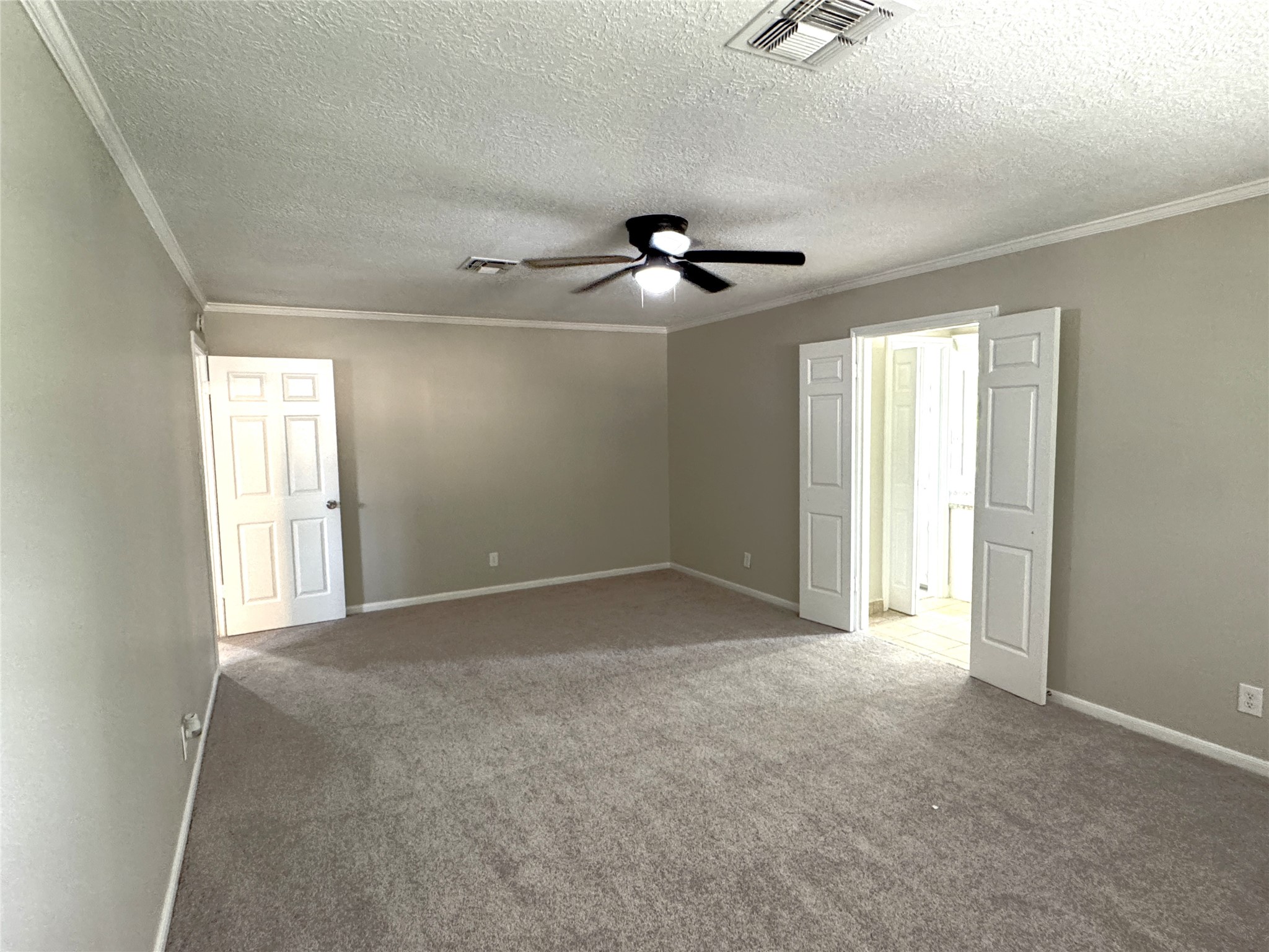 6630 Sumner Isle Court Property Photo 16