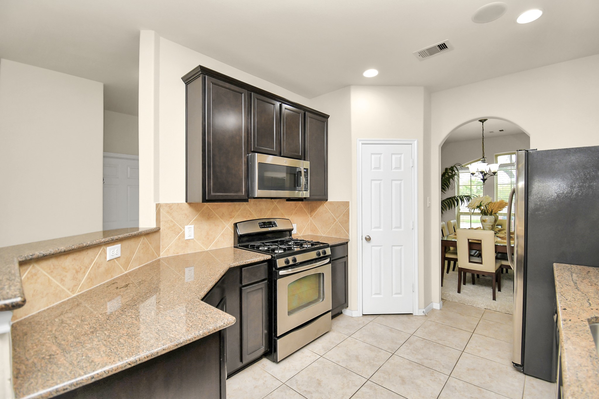 21611 Goloby Drive Property Photo 15