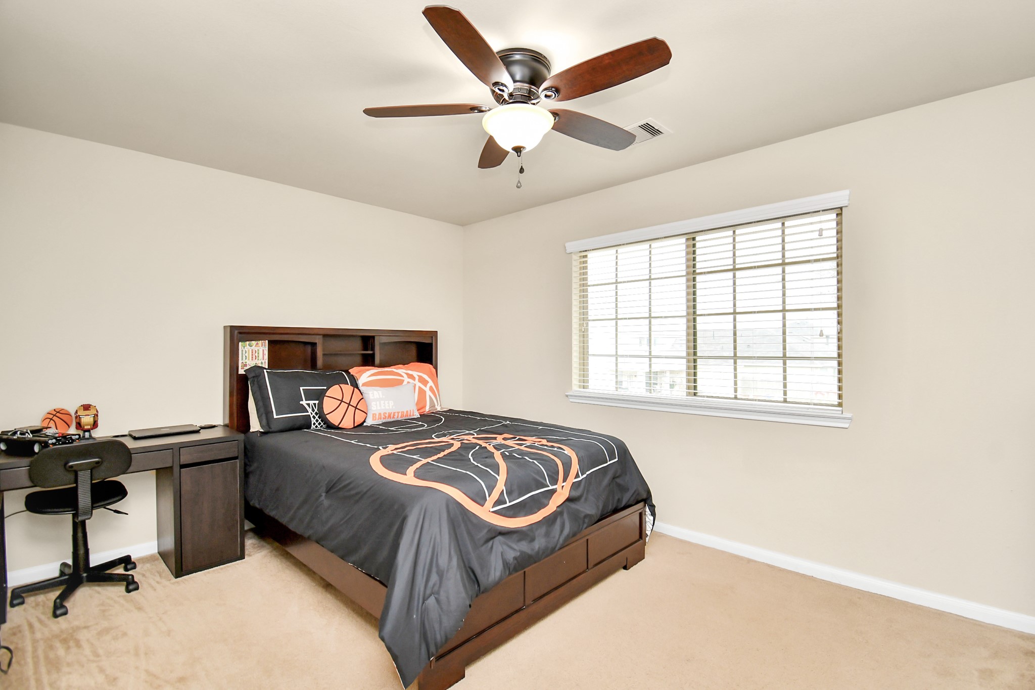 21611 Goloby Drive Property Photo 36