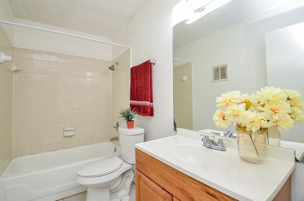 9700 Leawood Boulevard 1807 Property Photo 23