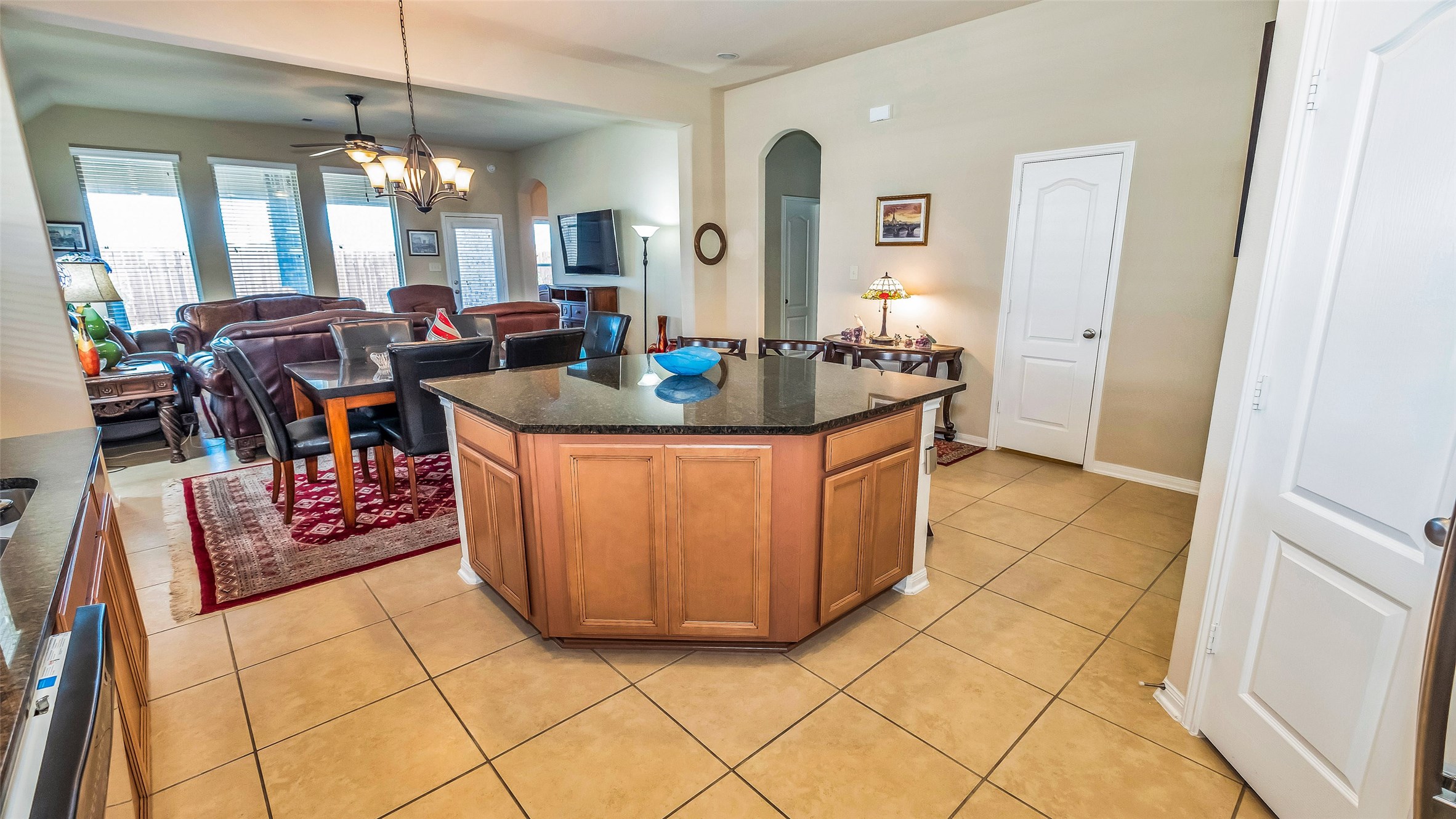 8807 Seguin Cove Lane Property Photo 19