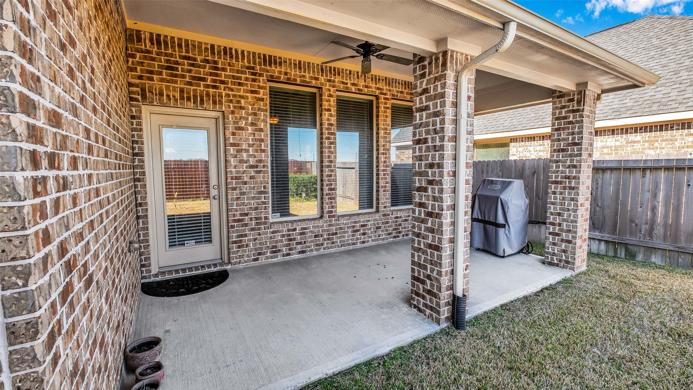 8807 Seguin Cove Lane Property Photo 26
