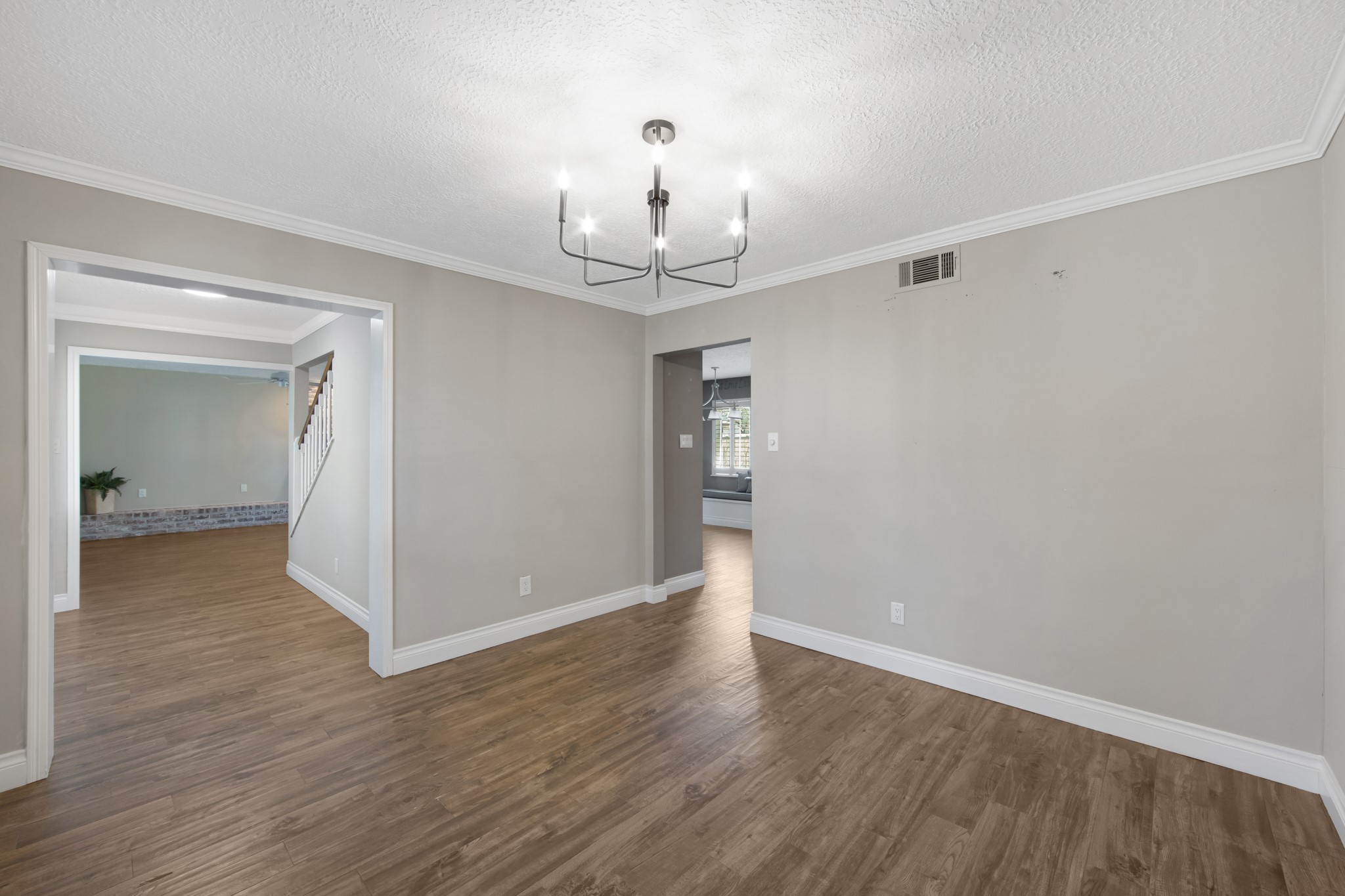12519 Ravensway Drive Property Photo 8