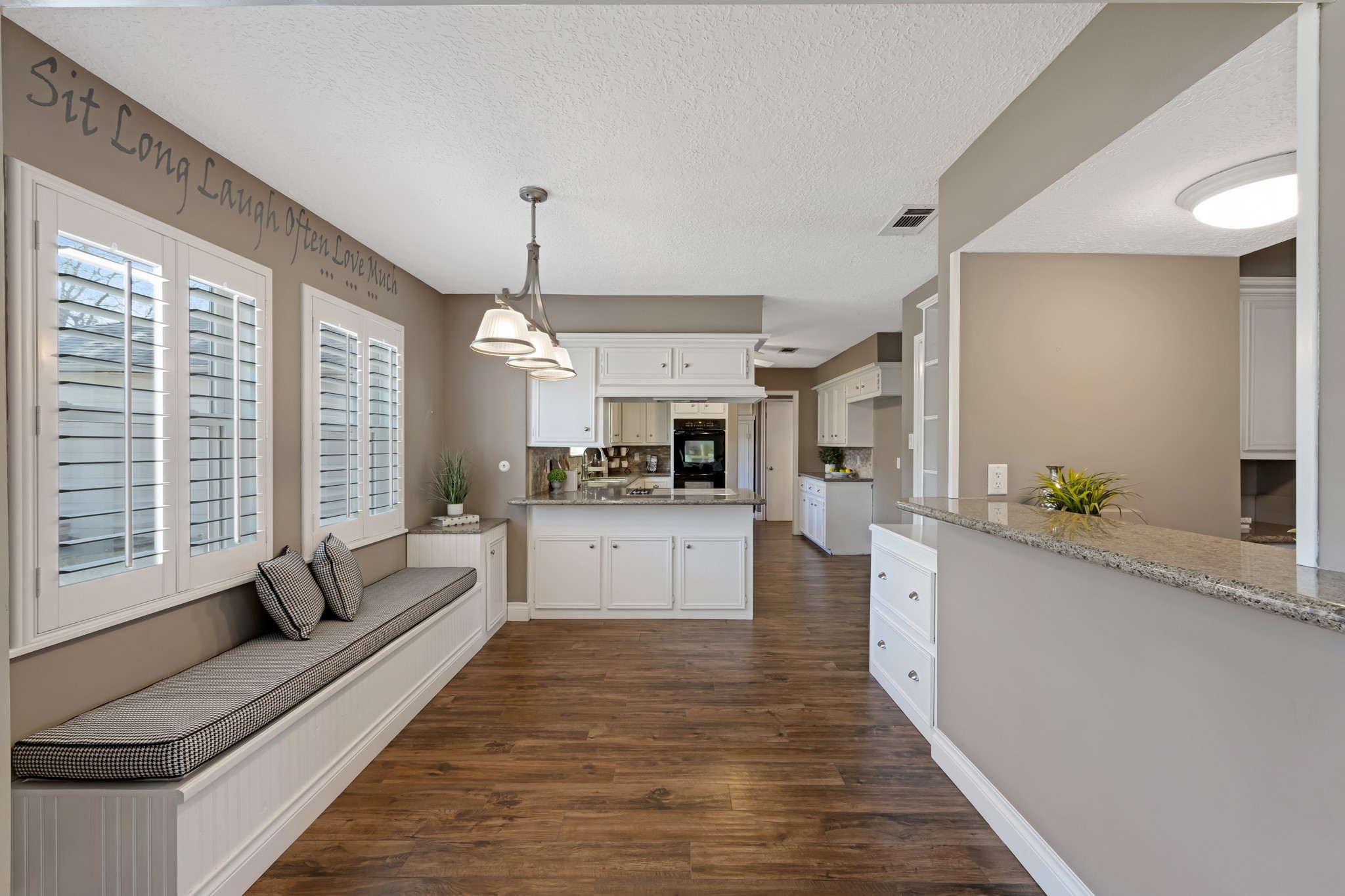 12519 Ravensway Drive Property Photo 14