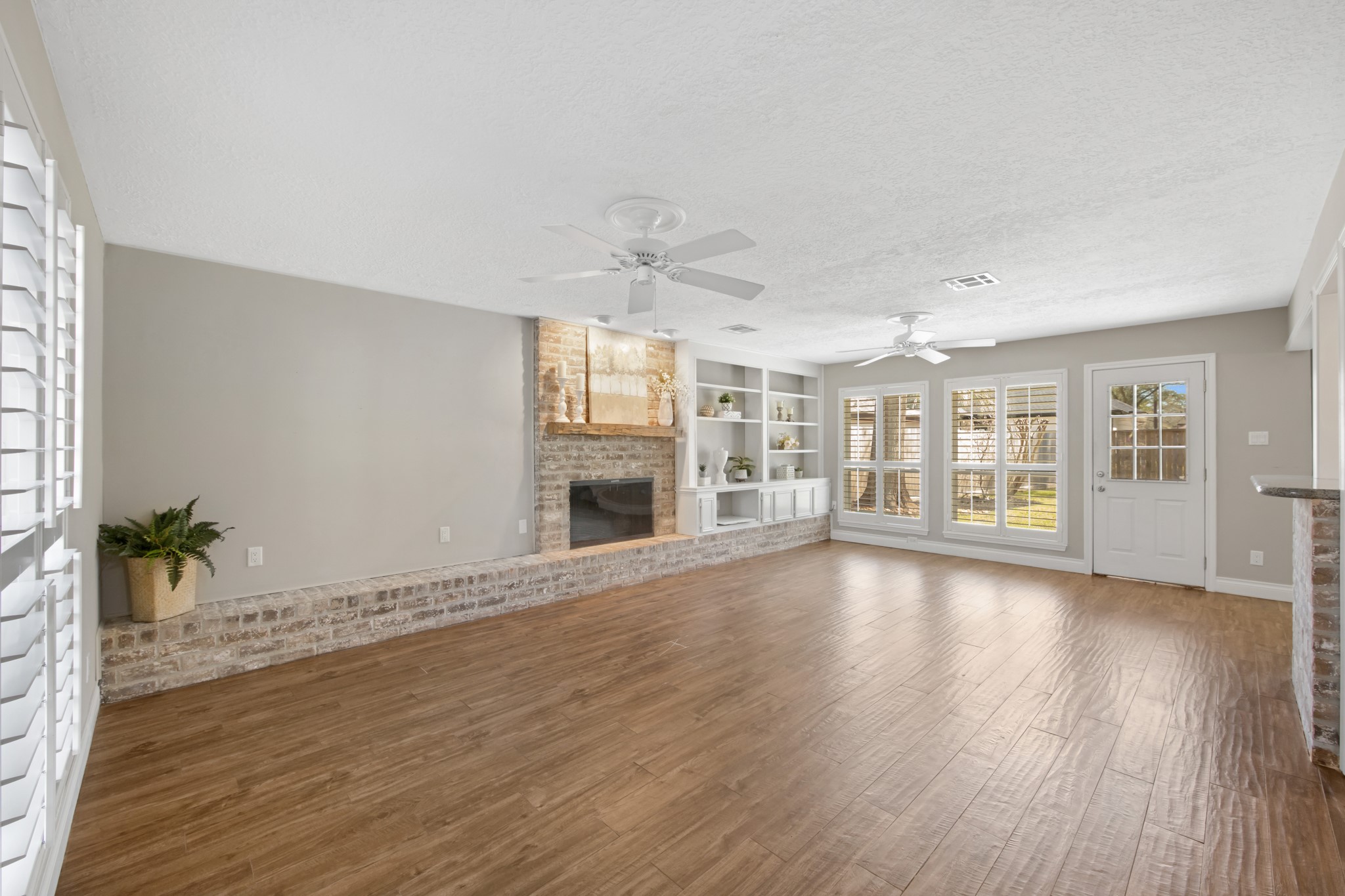 12519 Ravensway Drive Property Photo 17
