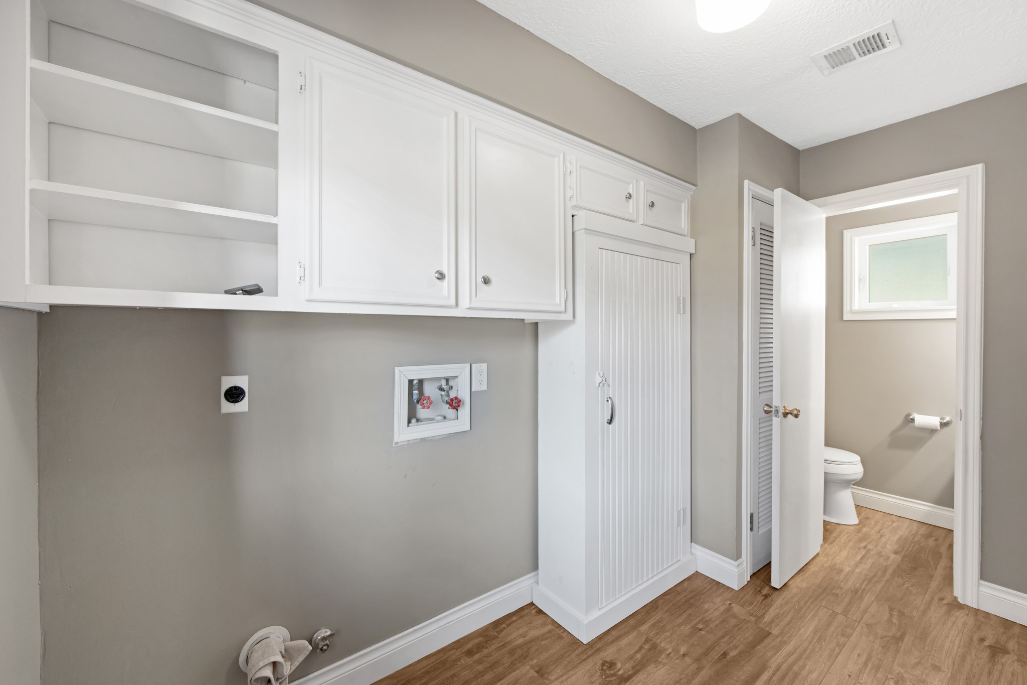 12519 Ravensway Drive Property Photo 21