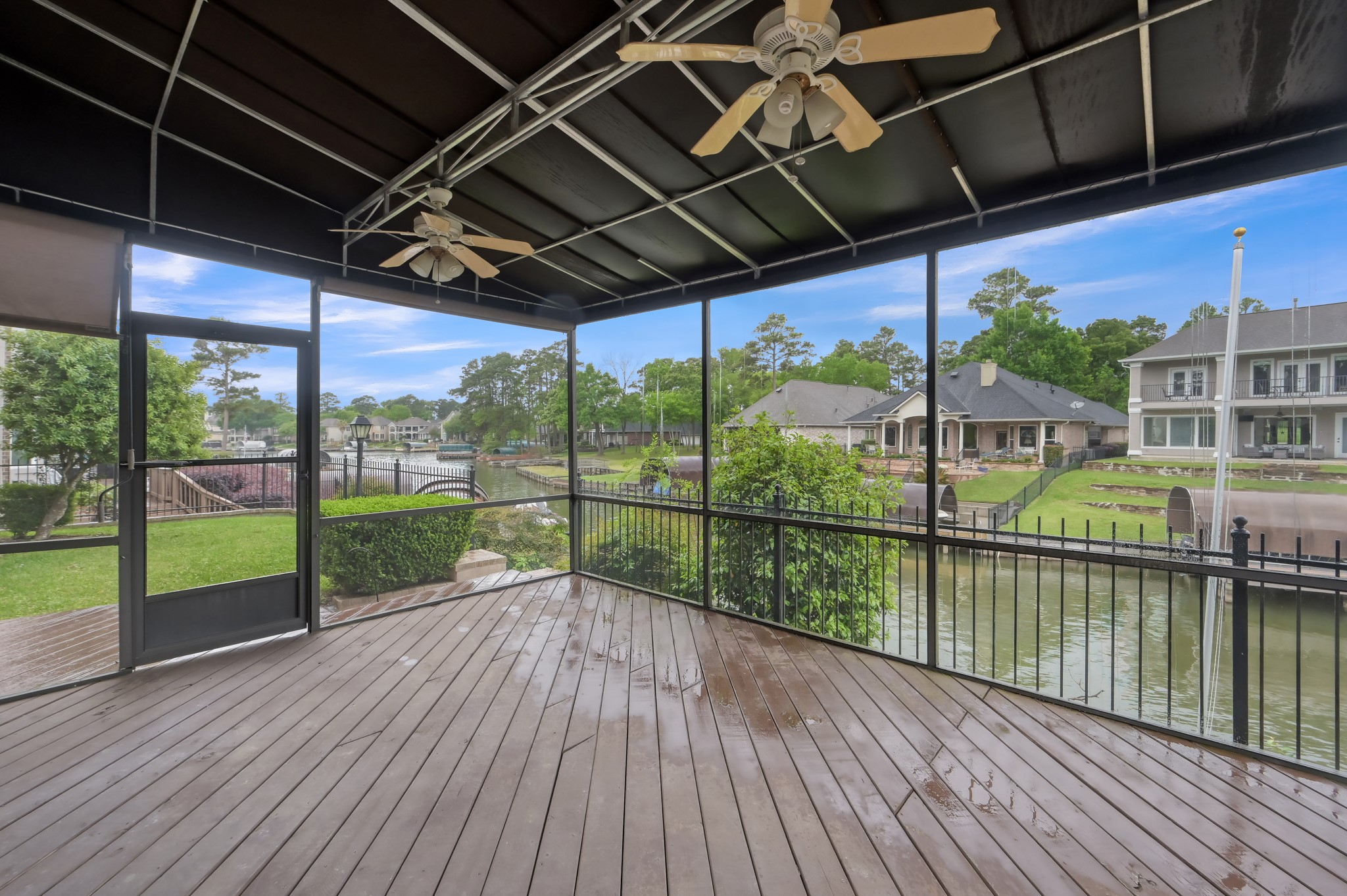 6075 Longmire Trail Property Photo 4