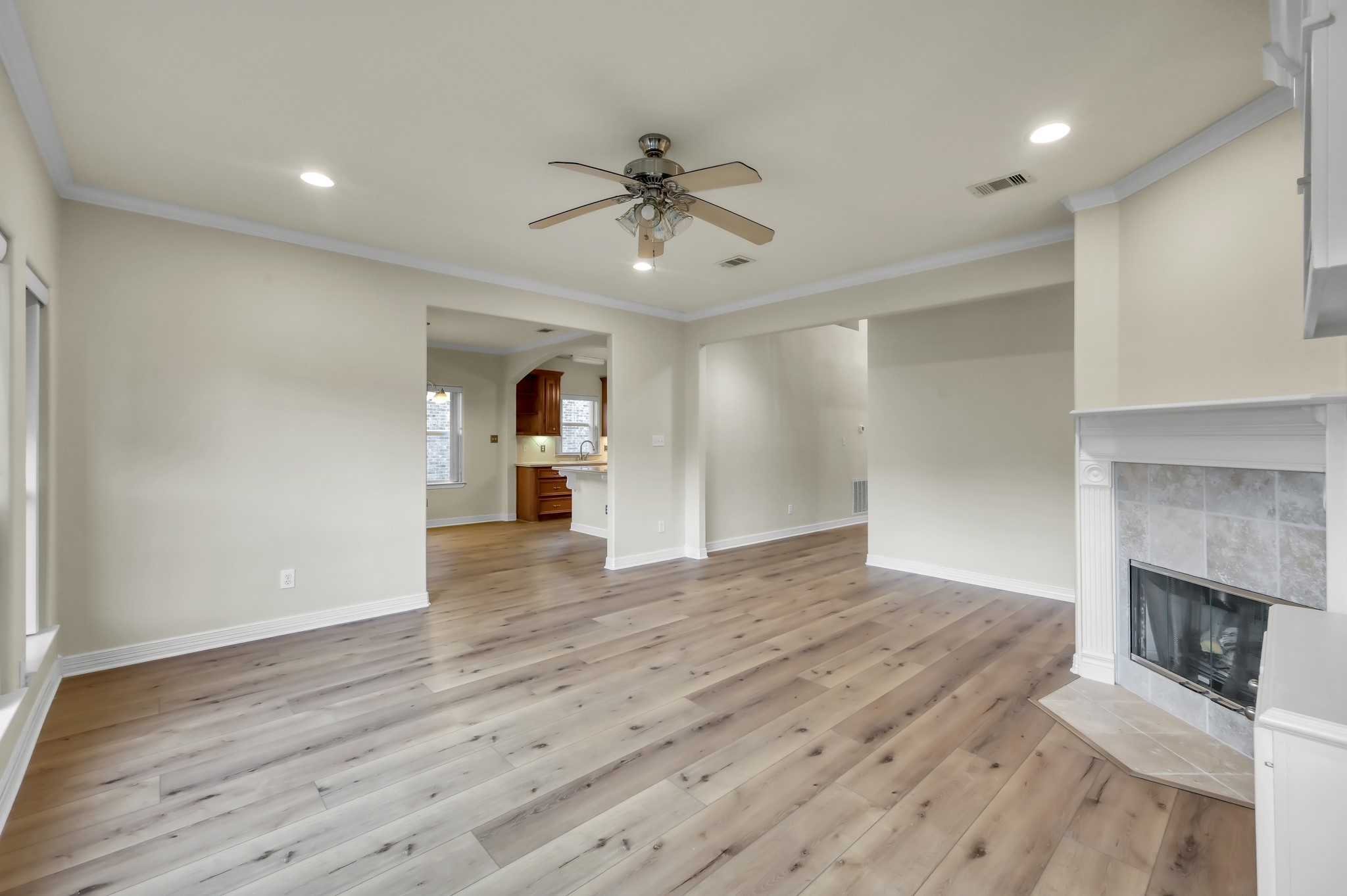 6075 Longmire Trail Property Photo 9