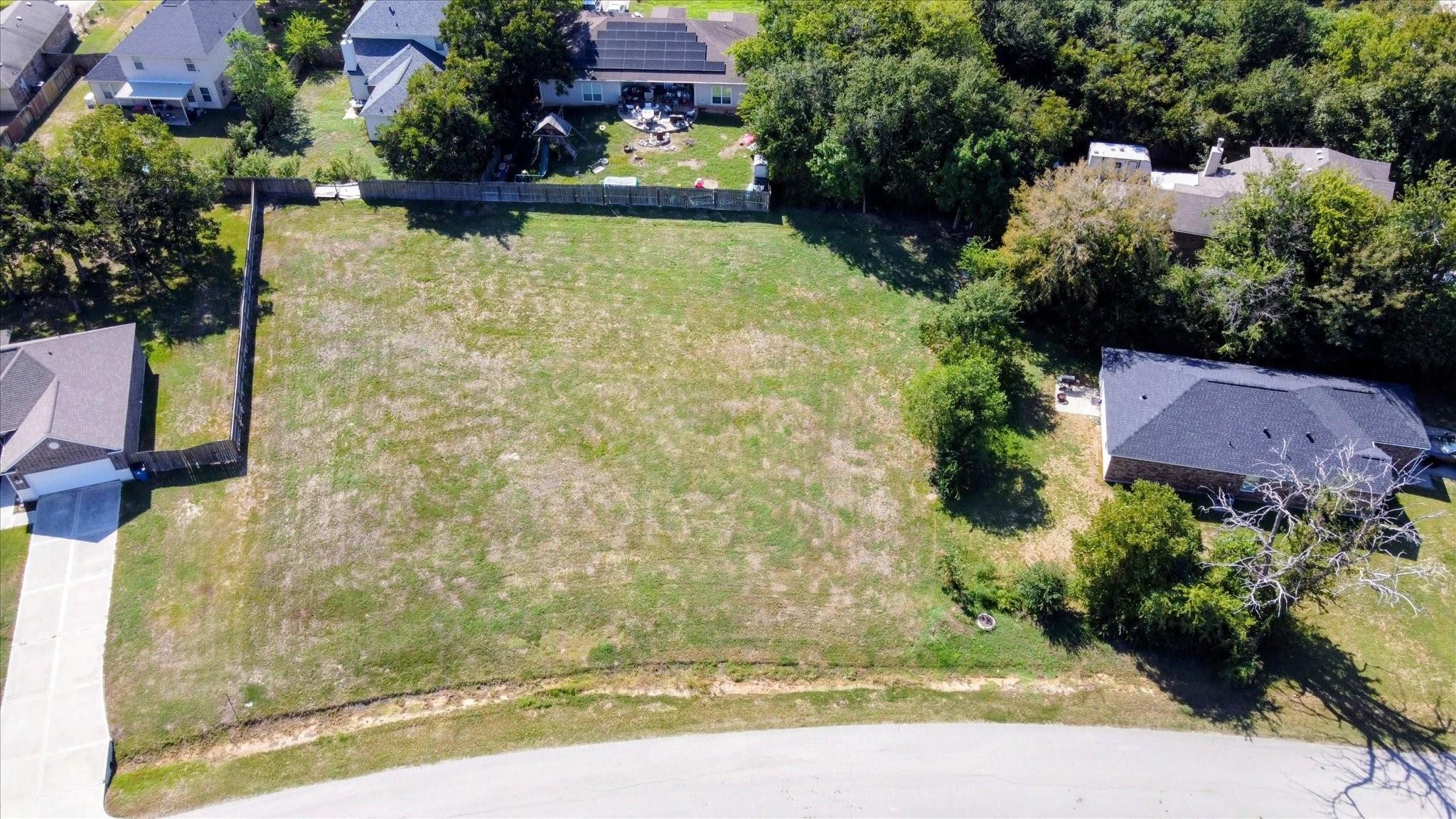 12423 Pecan Drive Property Photo 3