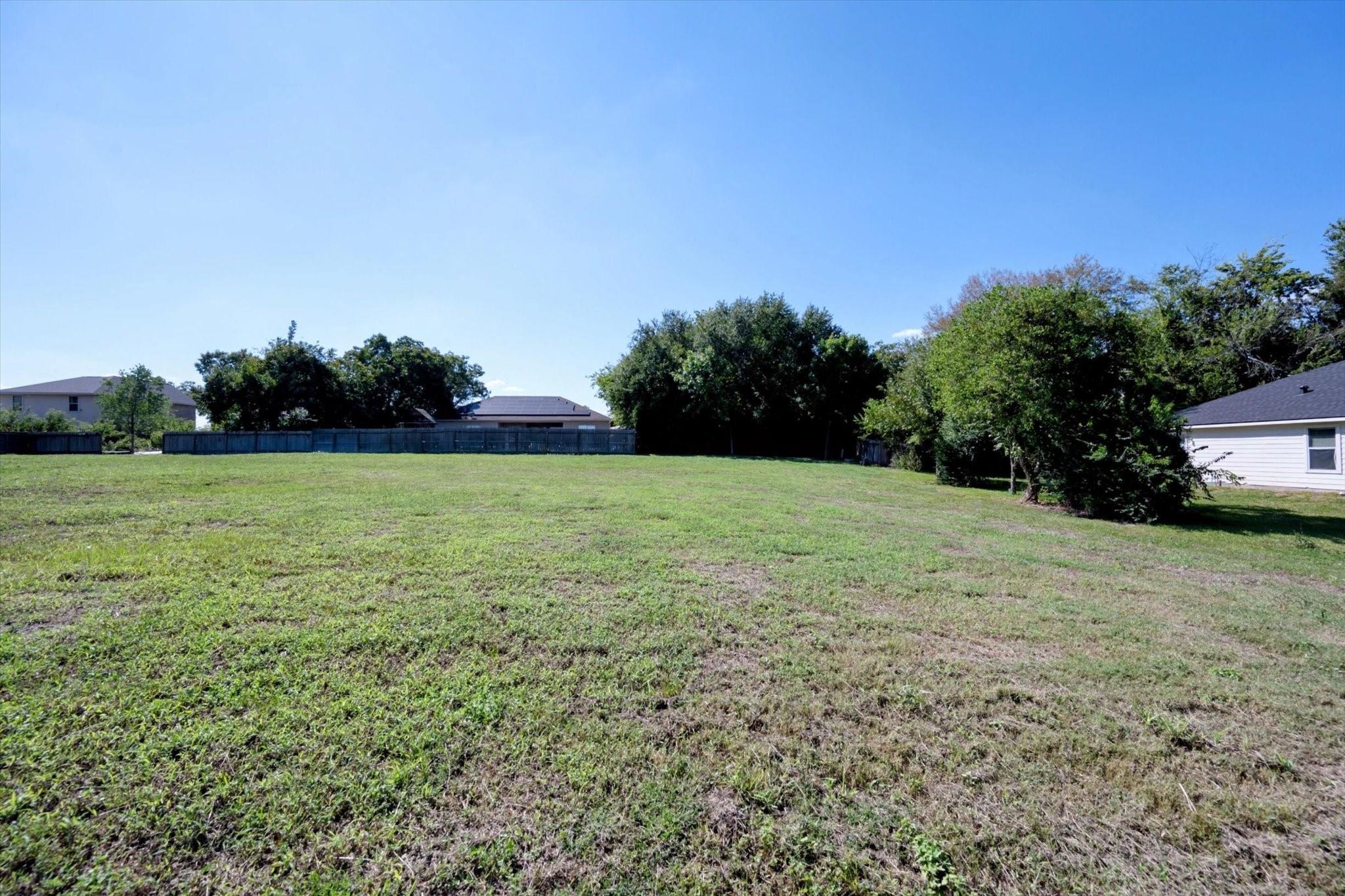 12423 Pecan Drive Property Photo 7