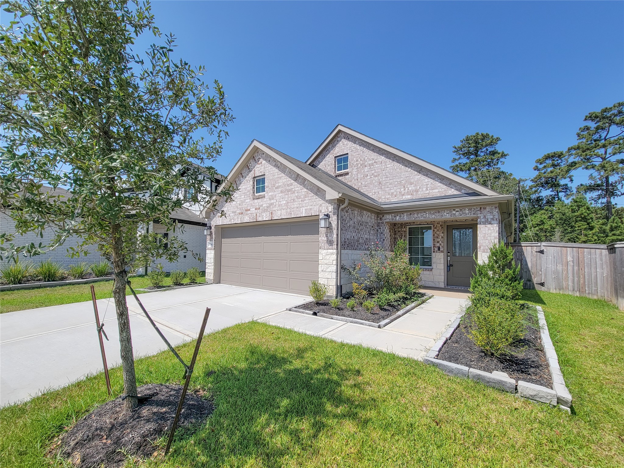 1706 Serenity Moon Drive Property Photo 2