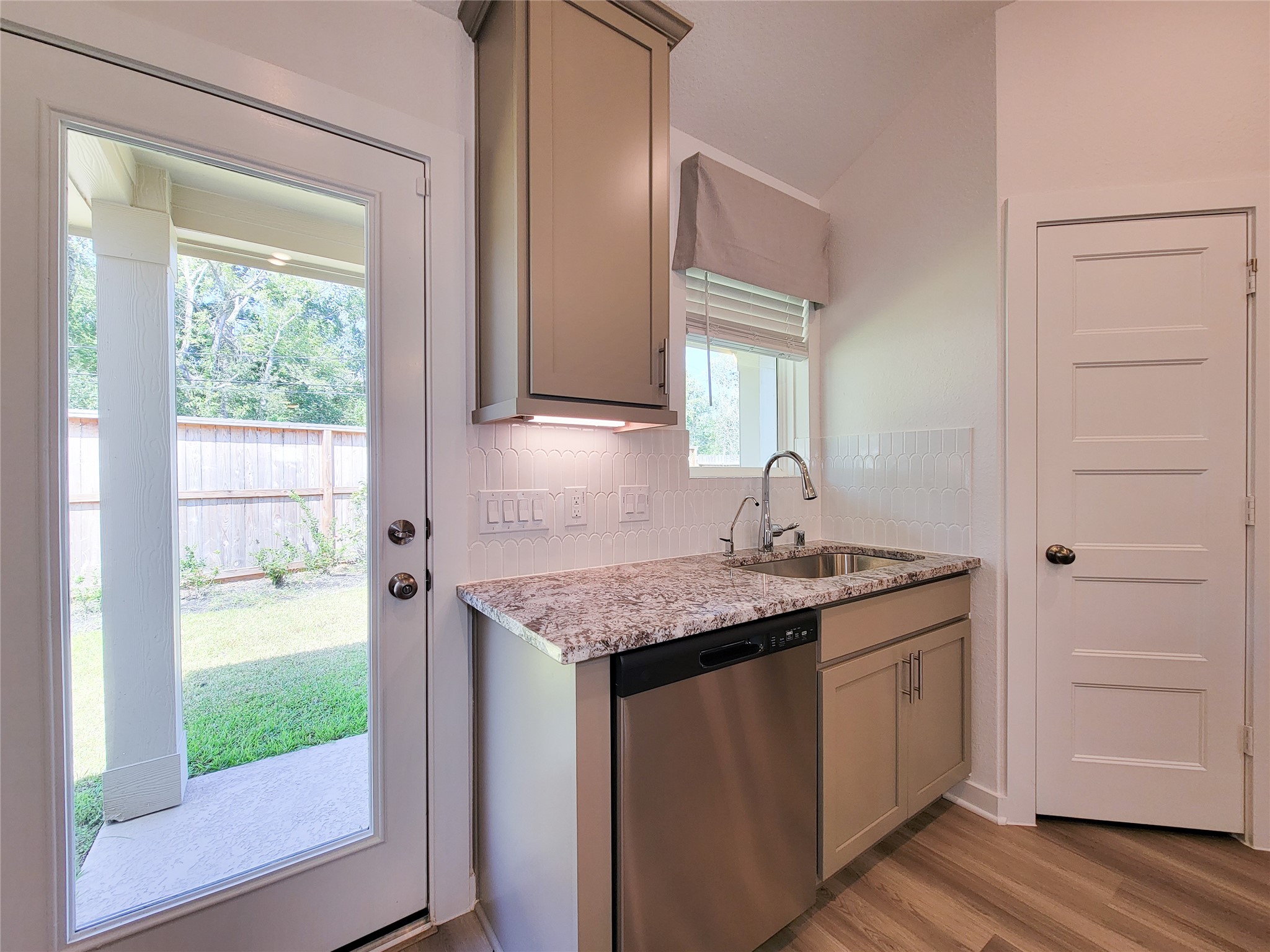 1706 Serenity Moon Drive Property Photo 16