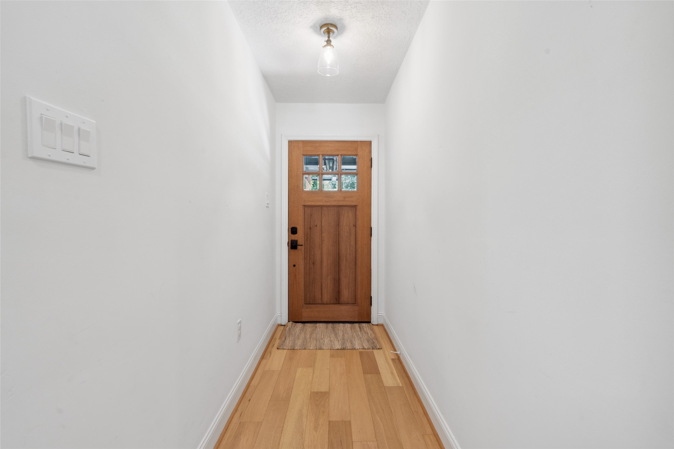 843 Fall Creek Drive Property Photo 14