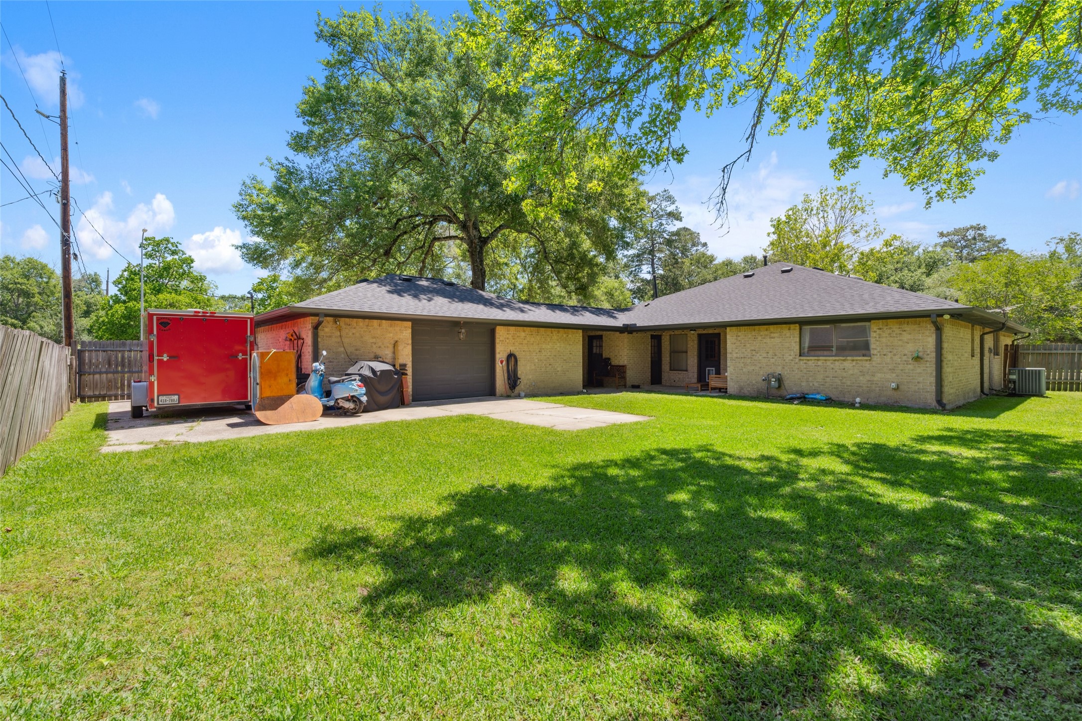 843 Fall Creek Drive Property Photo 34