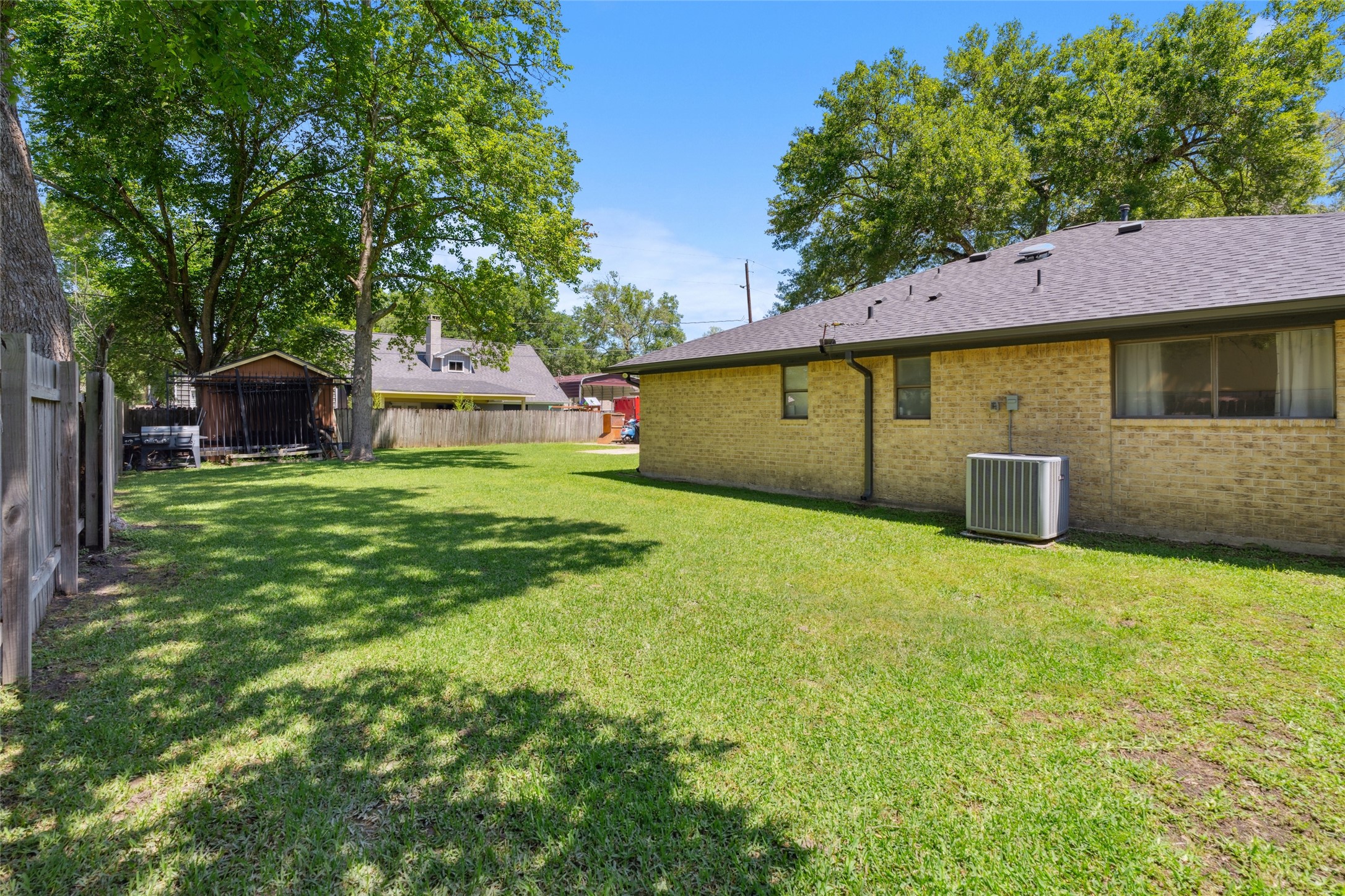 843 Fall Creek Drive Property Photo 35