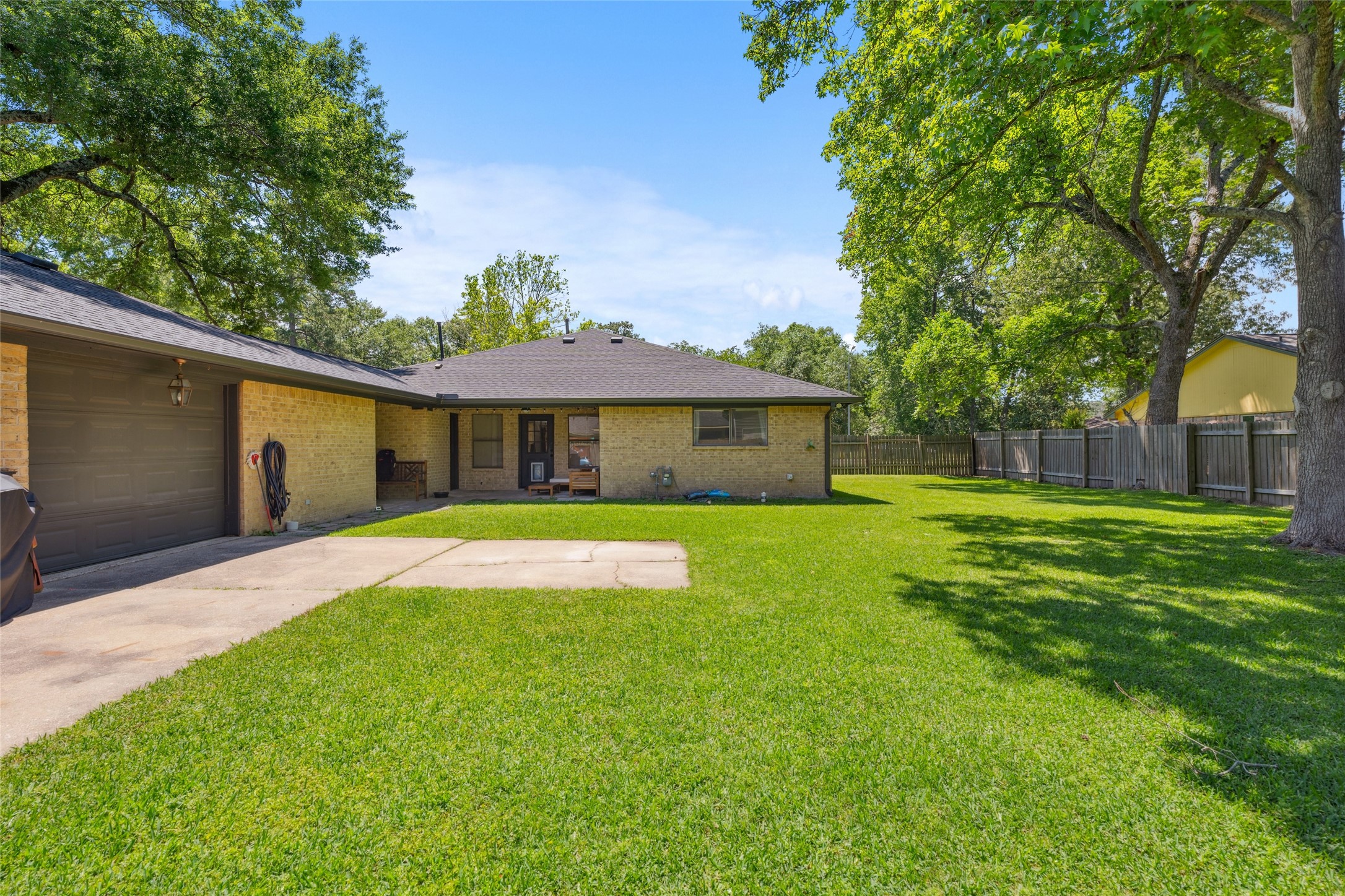 843 Fall Creek Drive Property Photo 36