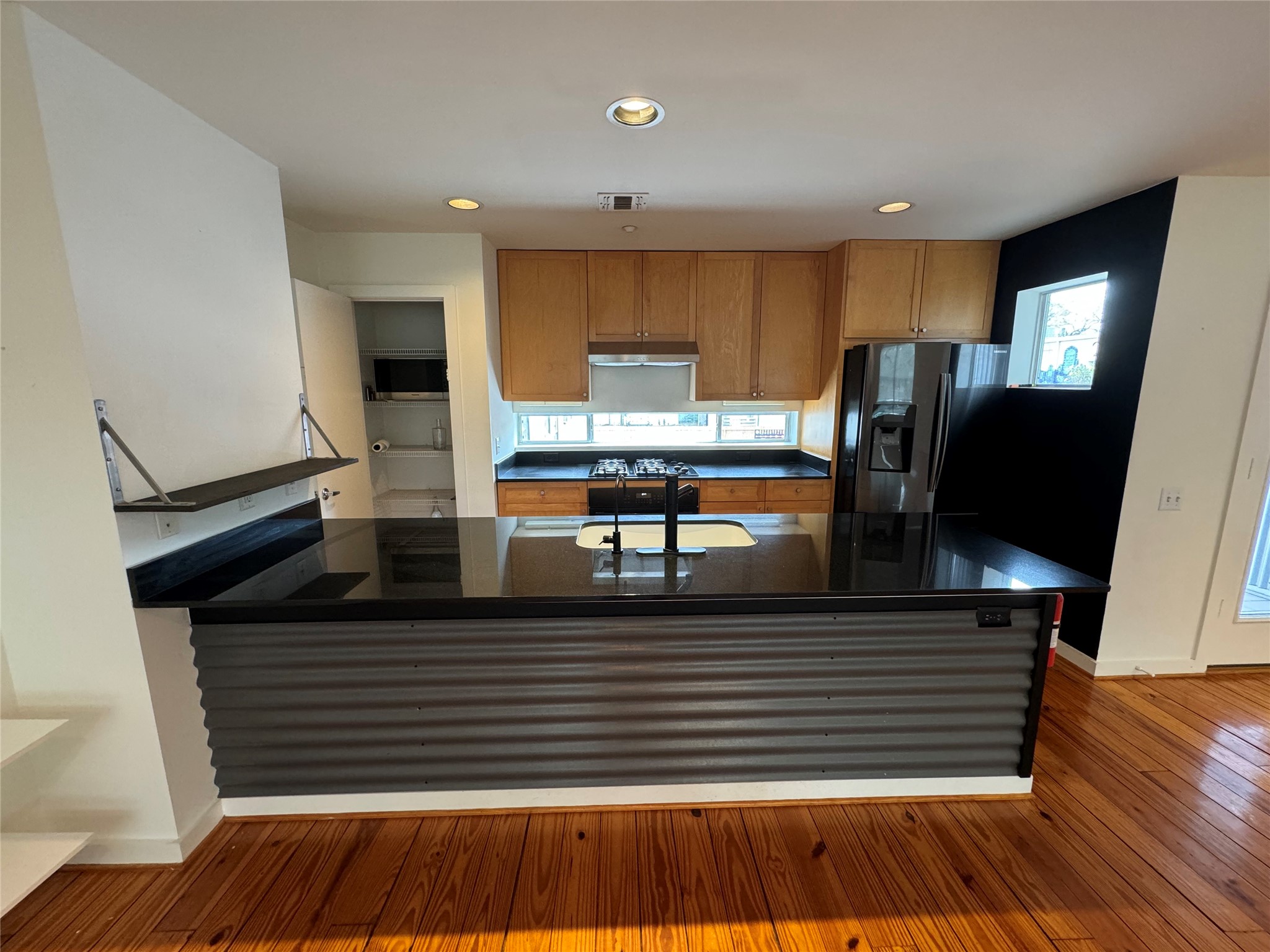 4516 Montrose Boulevard Property Photo 3