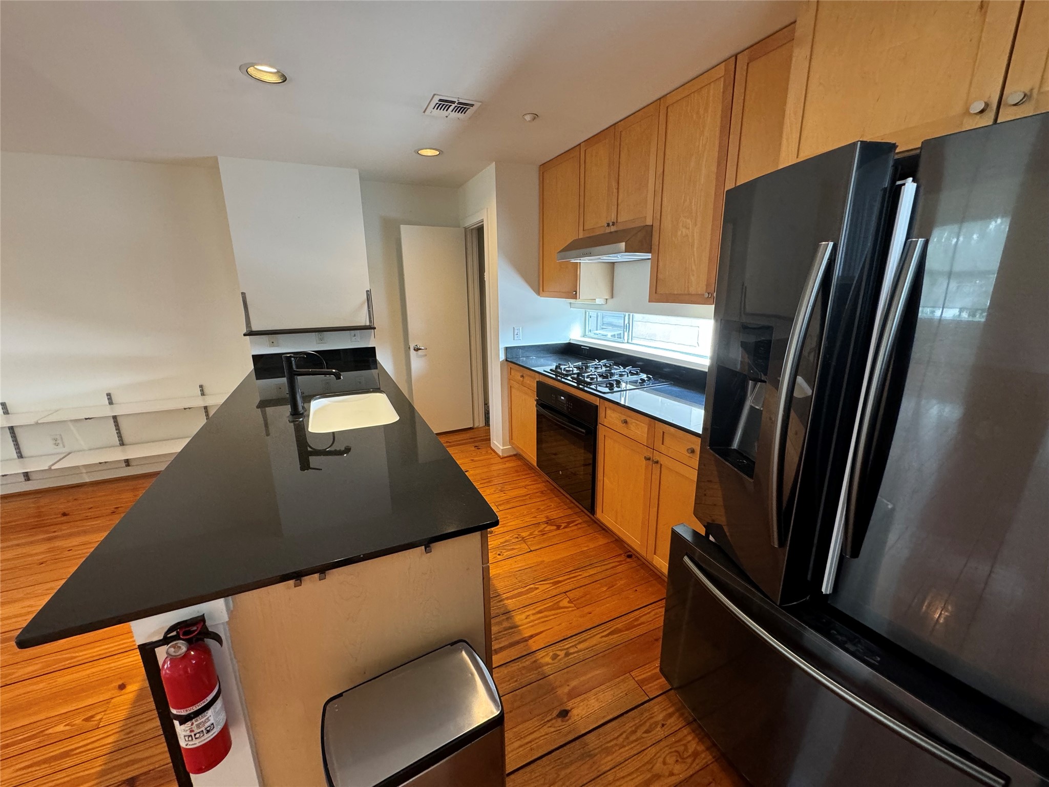 4516 Montrose Boulevard Property Photo 4
