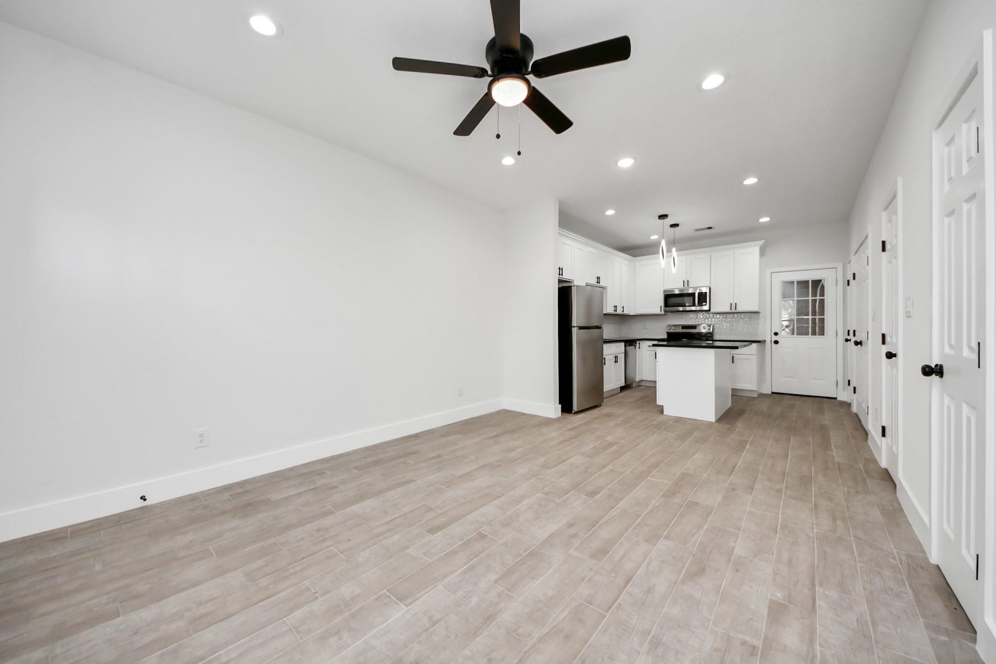 8015 Elbert Street A/b Property Photo 3