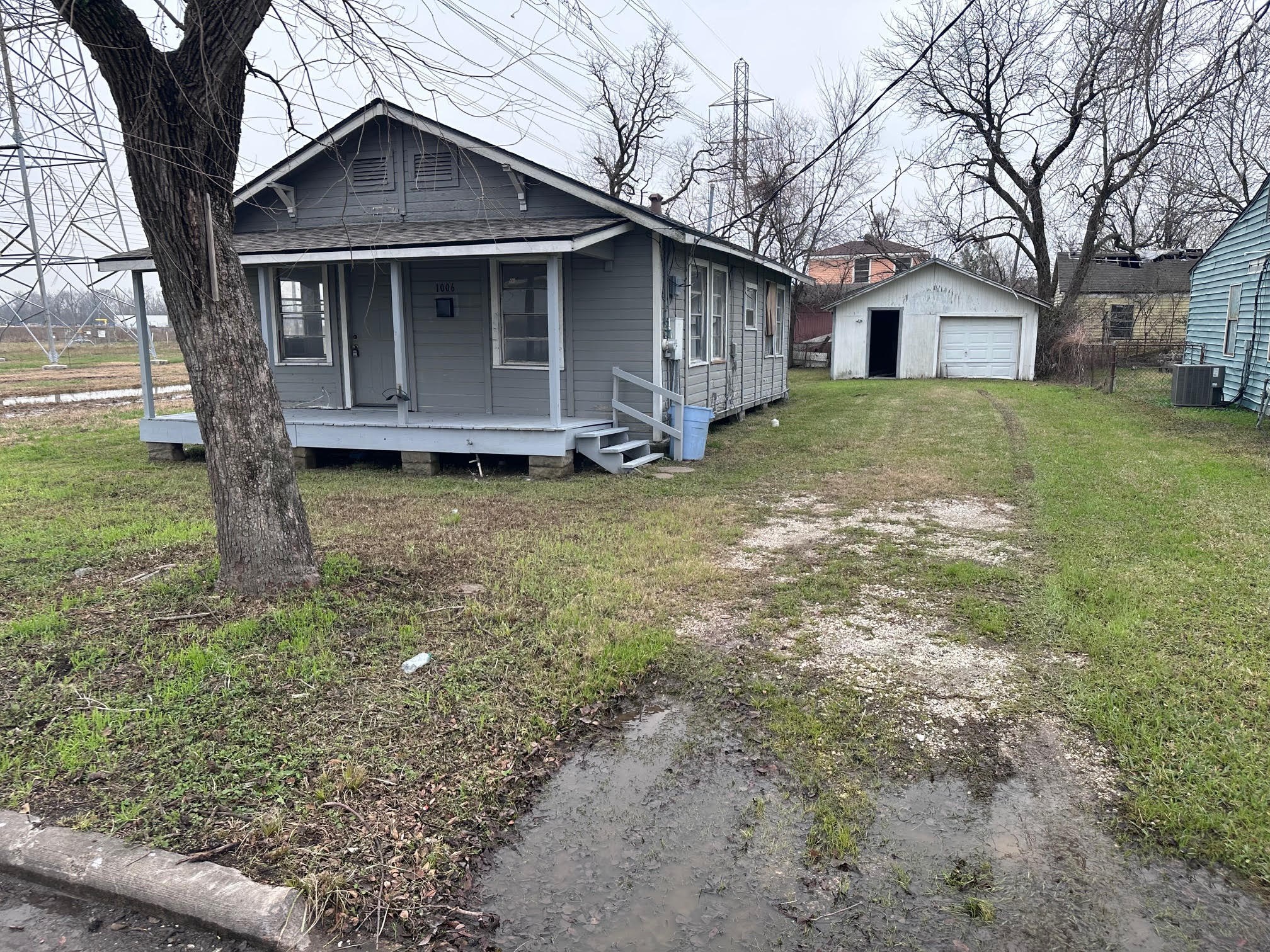 1006 9th Street Property Photo 2