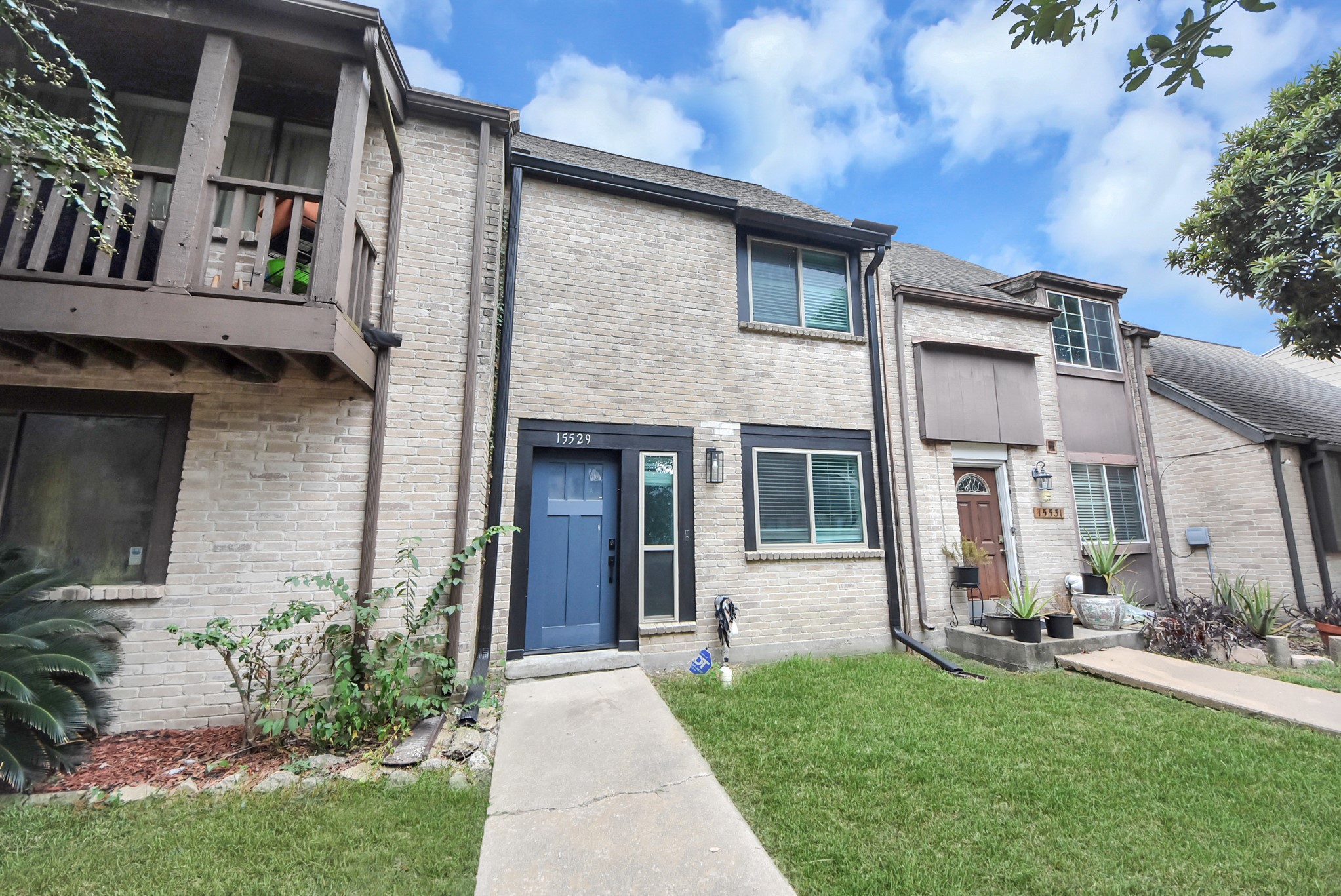 15529 Weldon Drive Property Photo 2