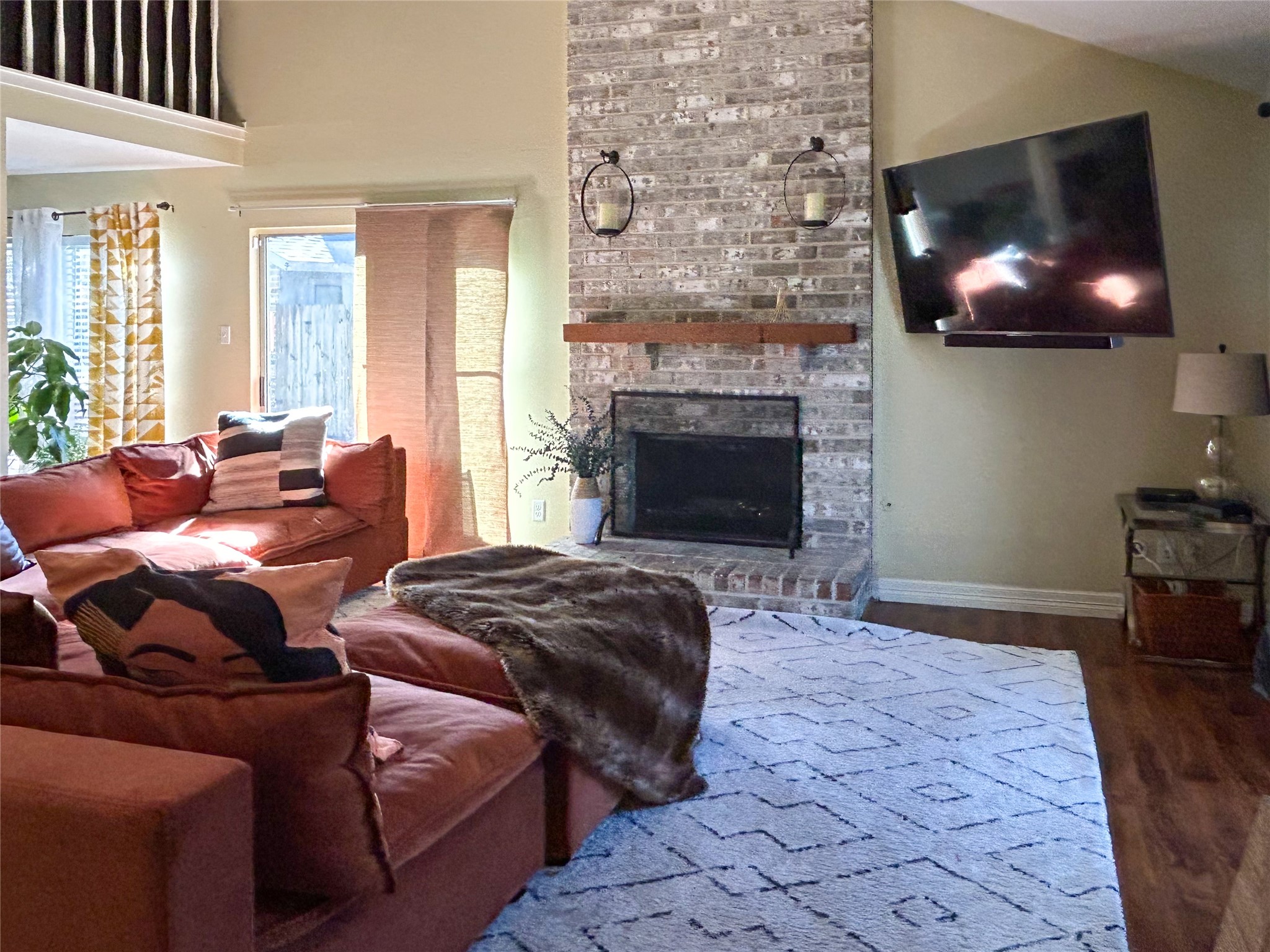 3543 Duncaster Drive Property Photo 7