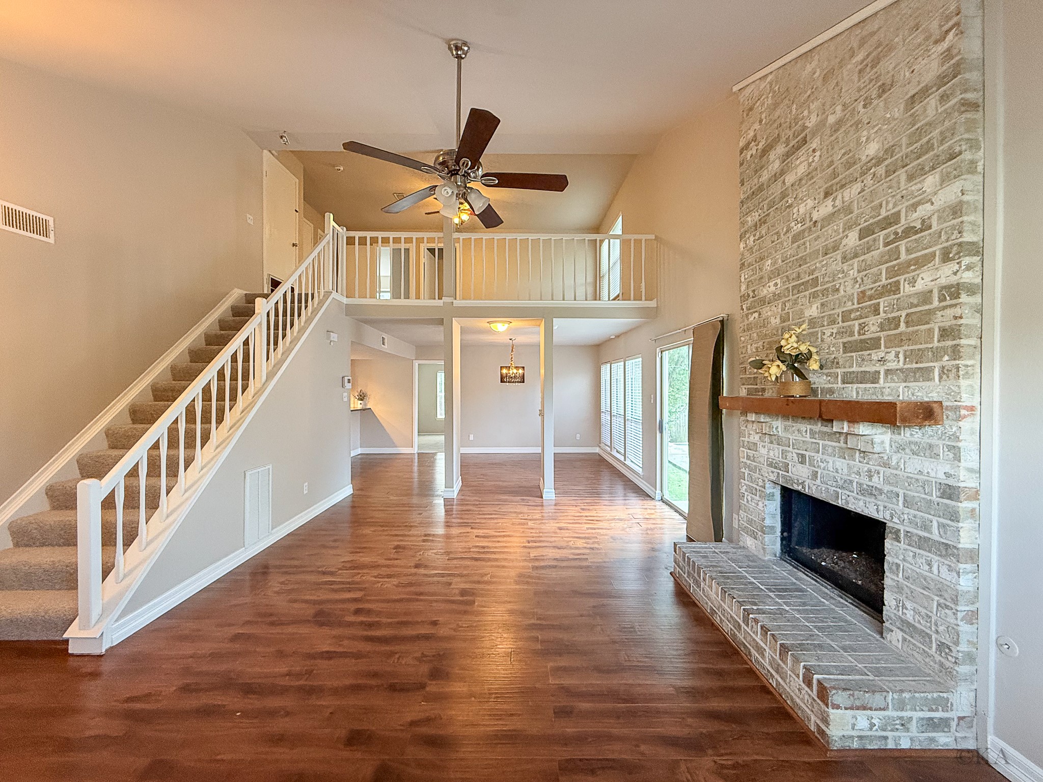 3543 Duncaster Drive Property Photo 8