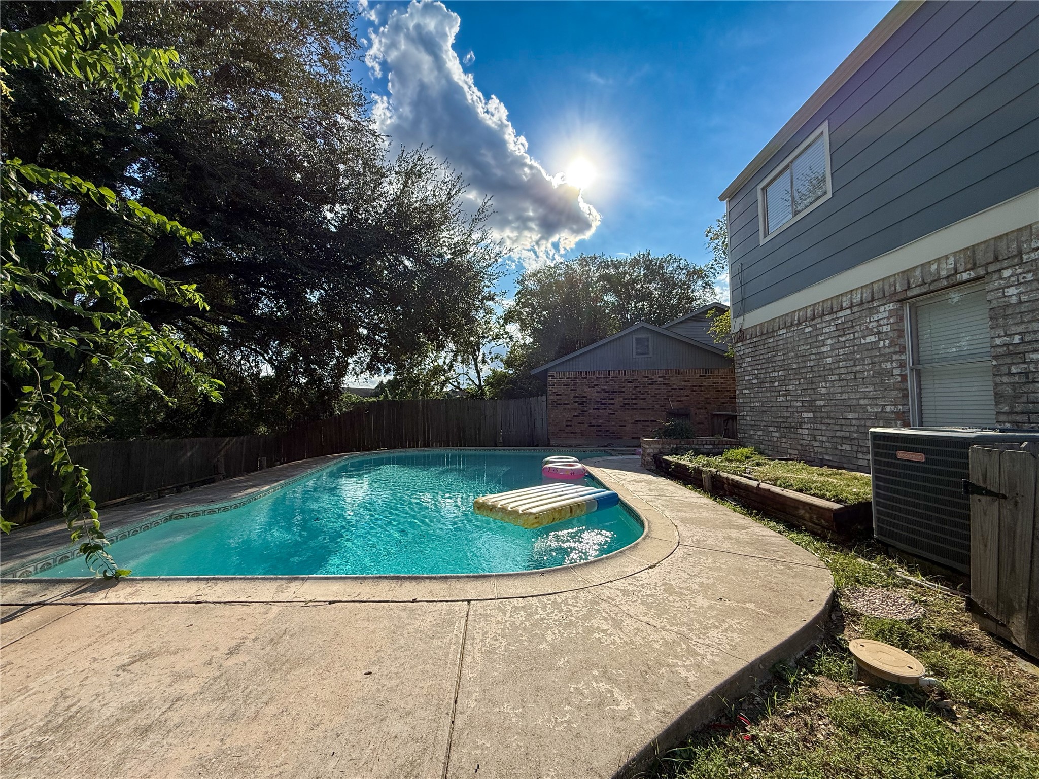 3543 Duncaster Drive Property Photo 12