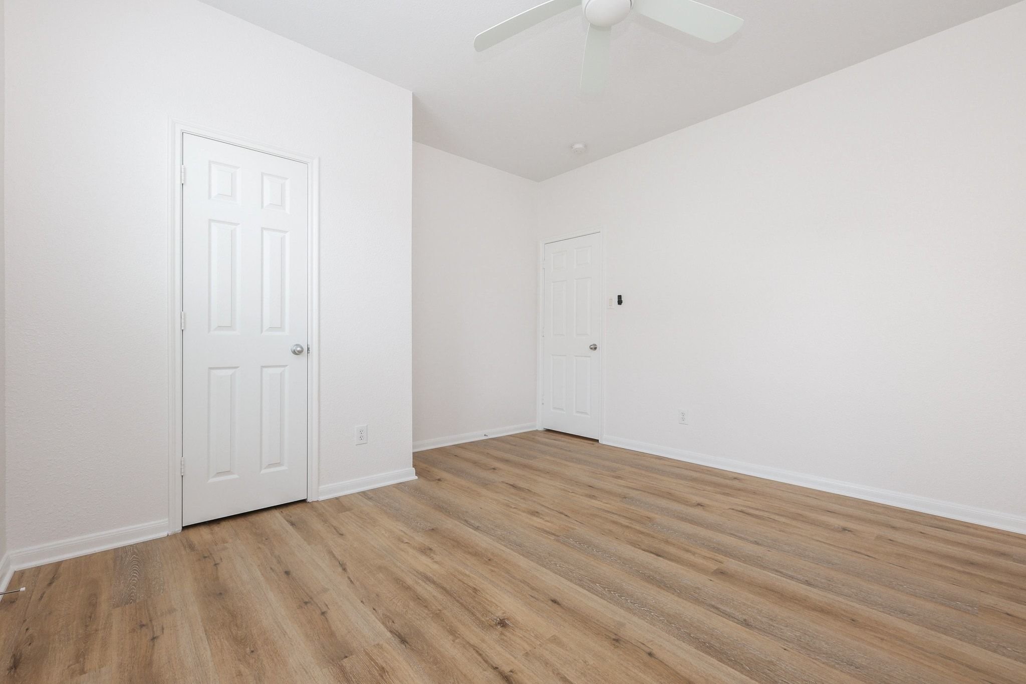2814 Crestbrook Bend Lane Property Photo 16