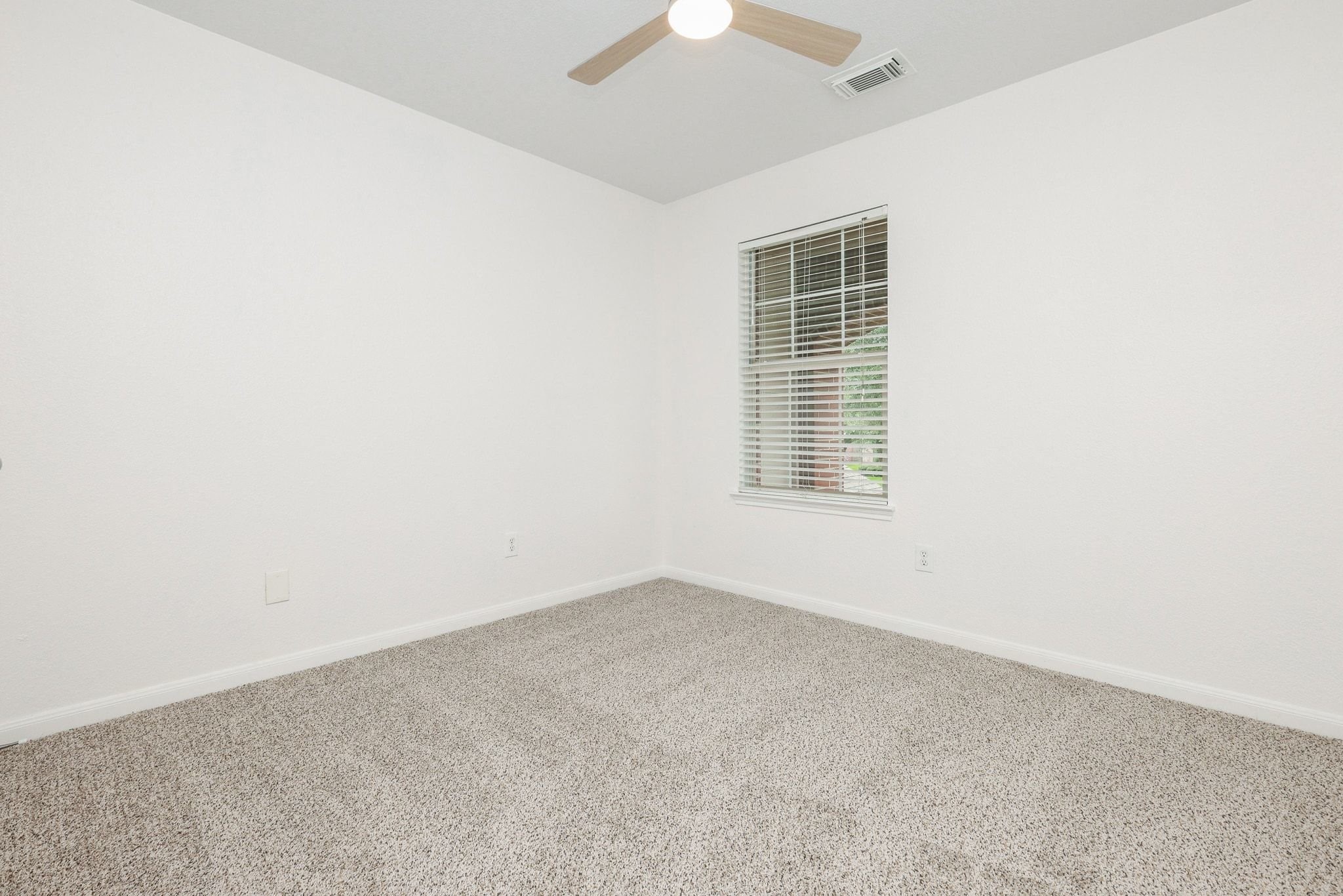 2814 Crestbrook Bend Lane Property Photo 33