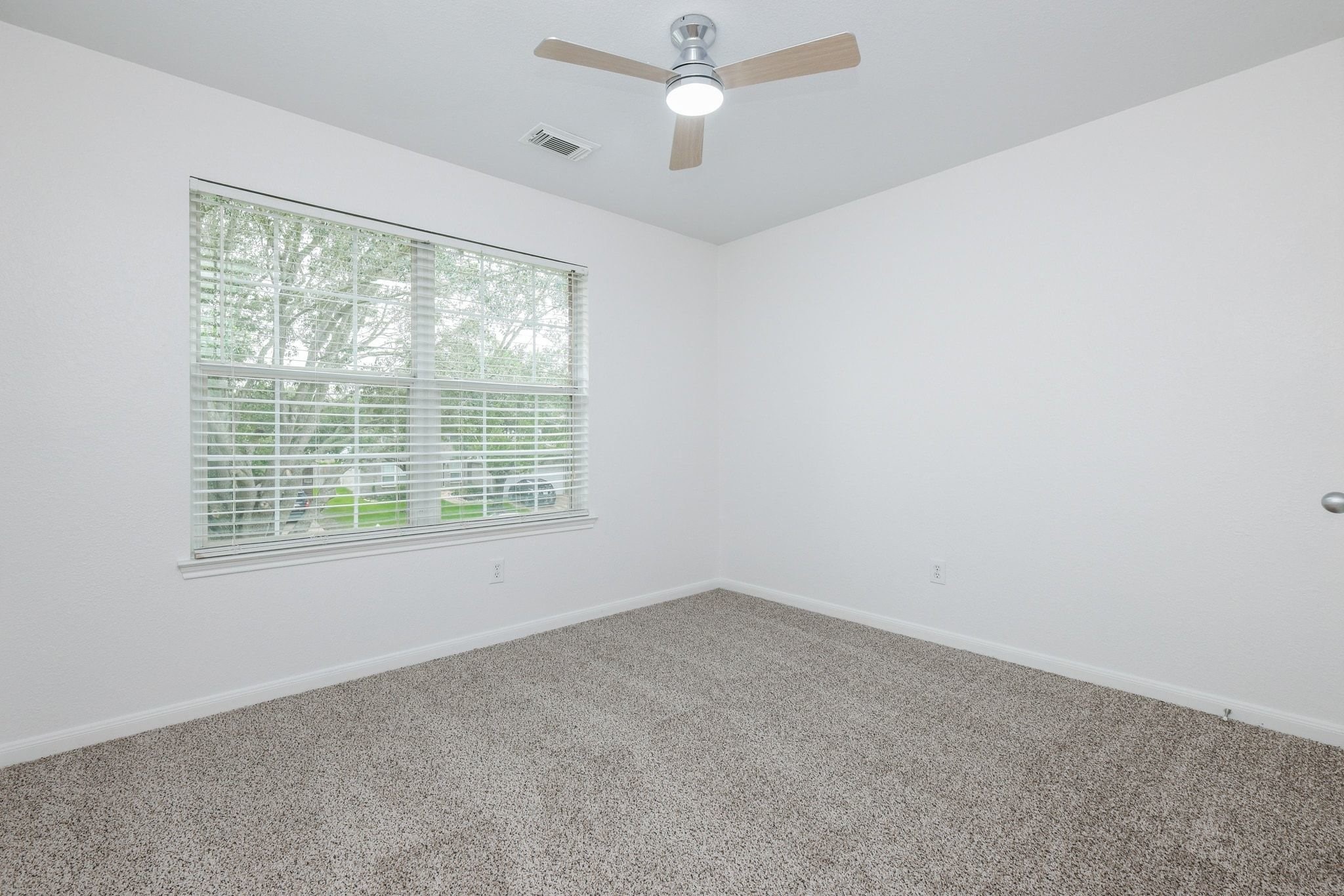 2814 Crestbrook Bend Lane Property Photo 36