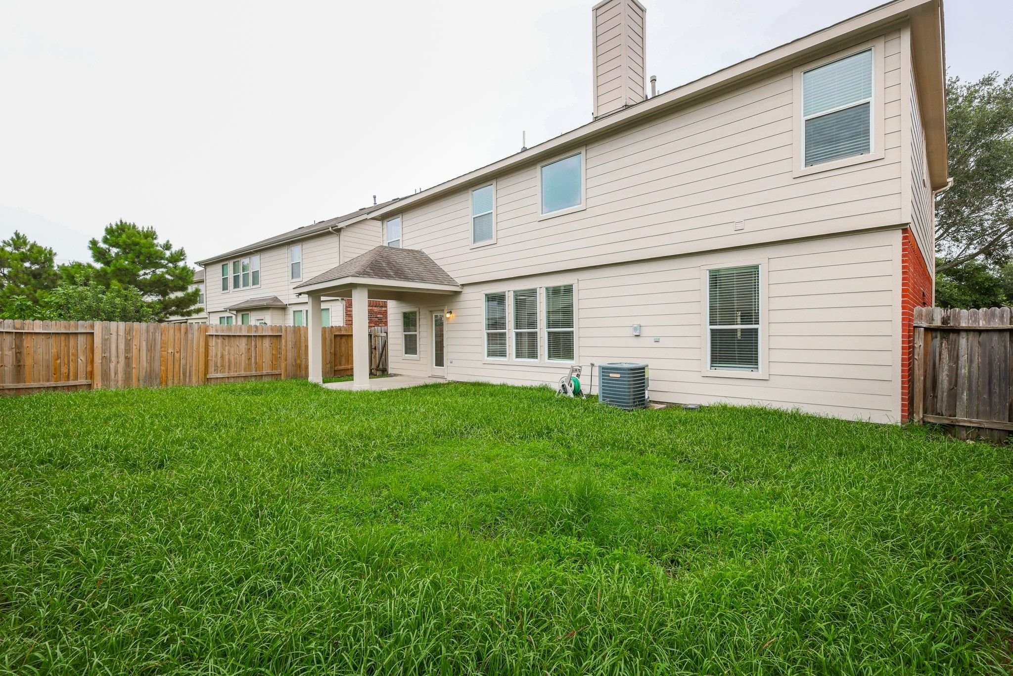 2814 Crestbrook Bend Lane Property Photo 49