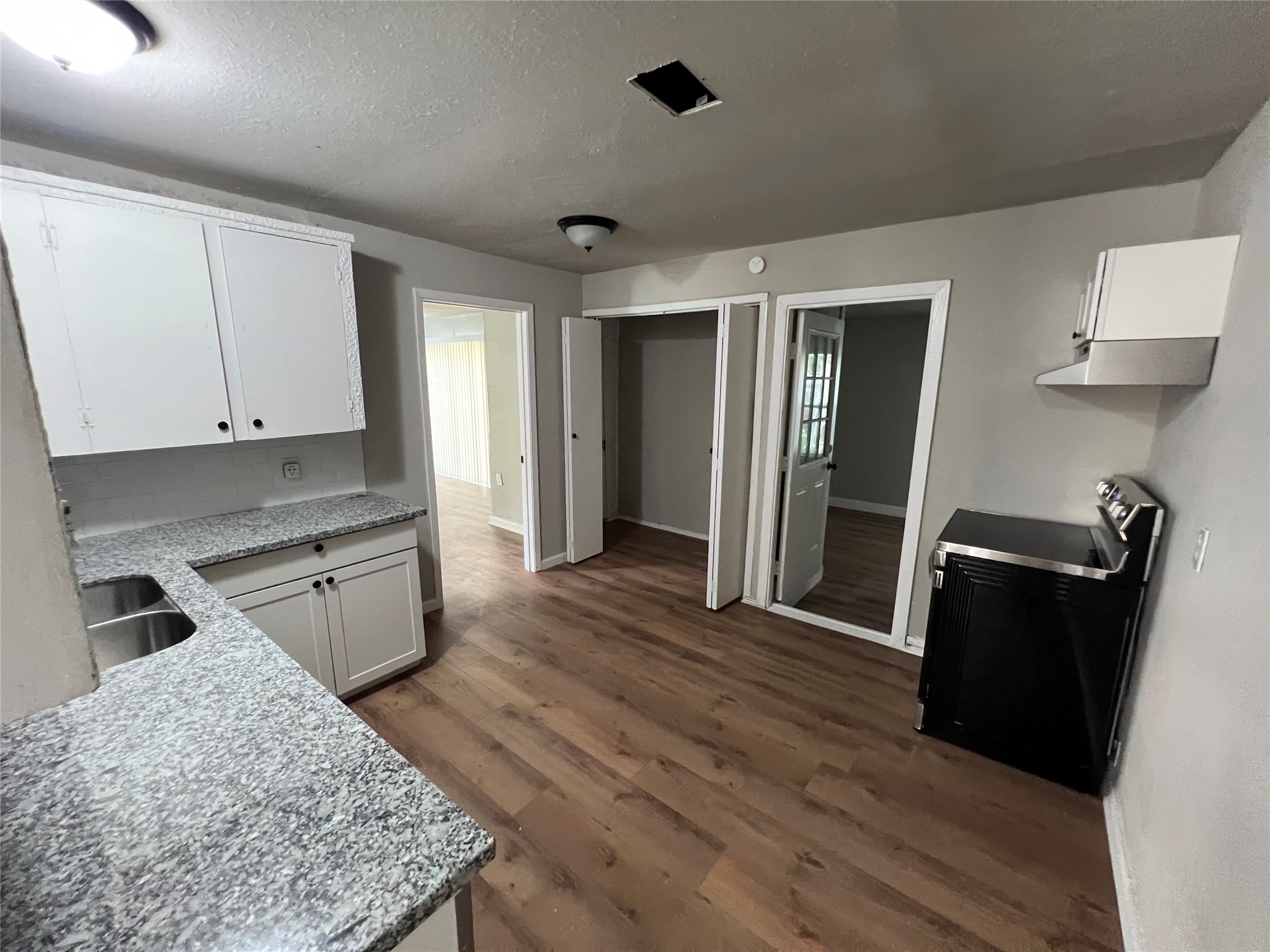 3006 Dacca Drive Property Photo 5