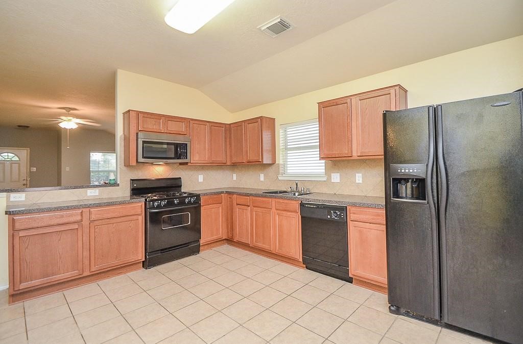 7306 Cypress Prairie Drive Property Photo 14
