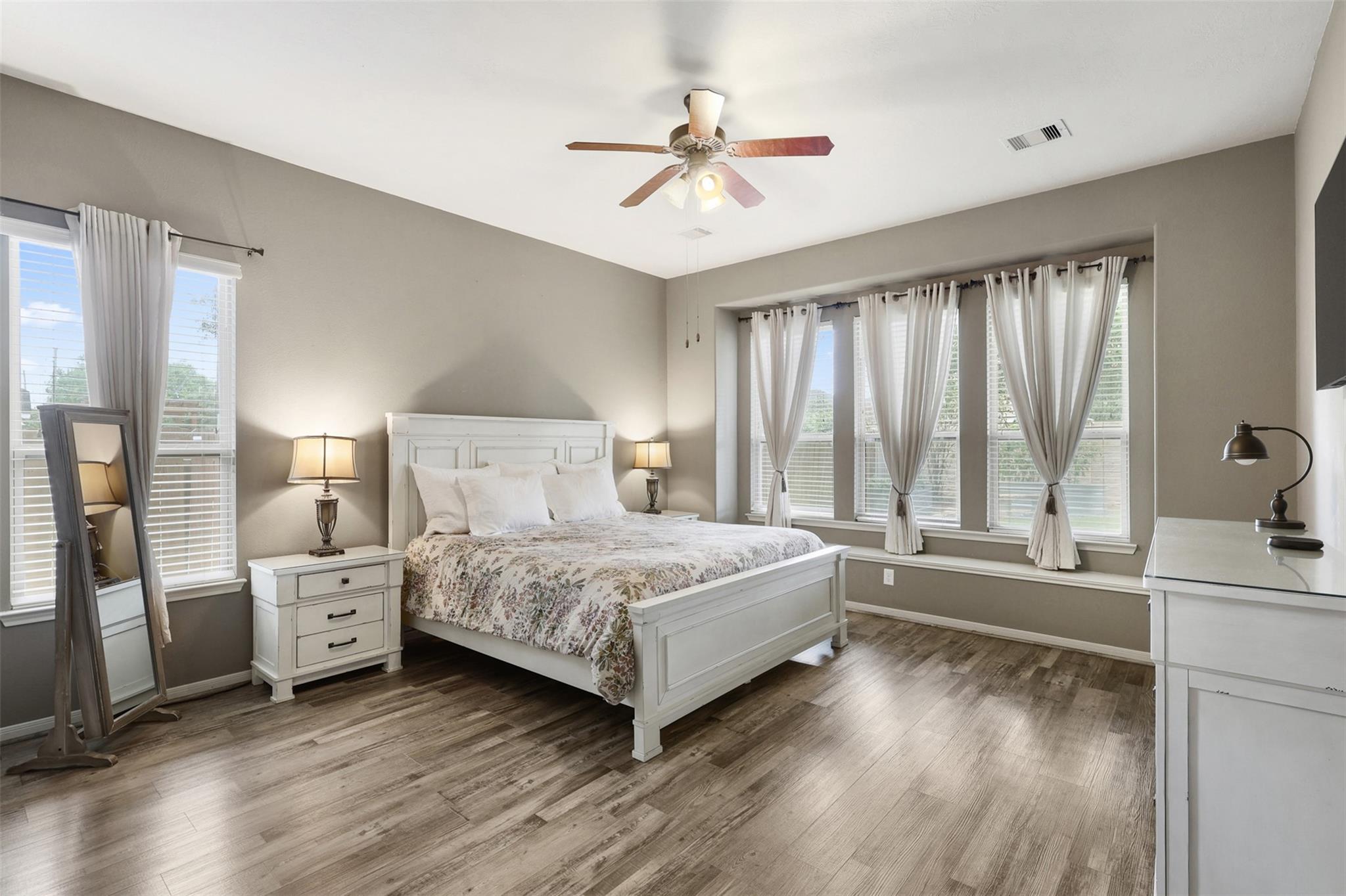 2902 Red Maple Drive, Katy Tx 77494 Property Photo 4