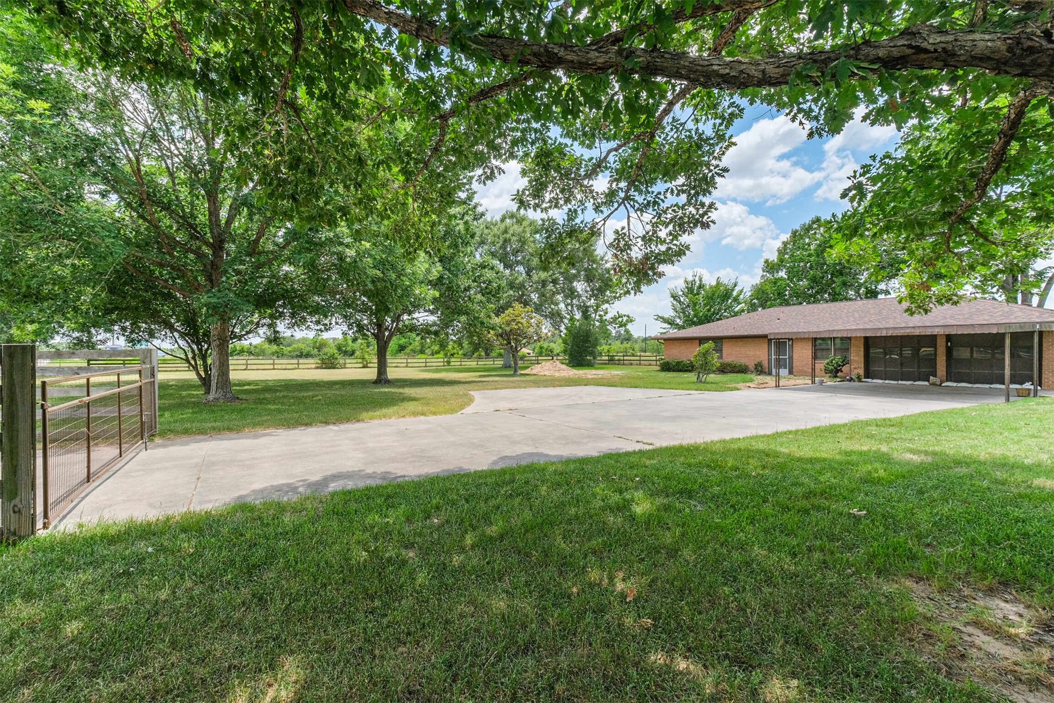 18211 Mueschke Road Property Photo 2
