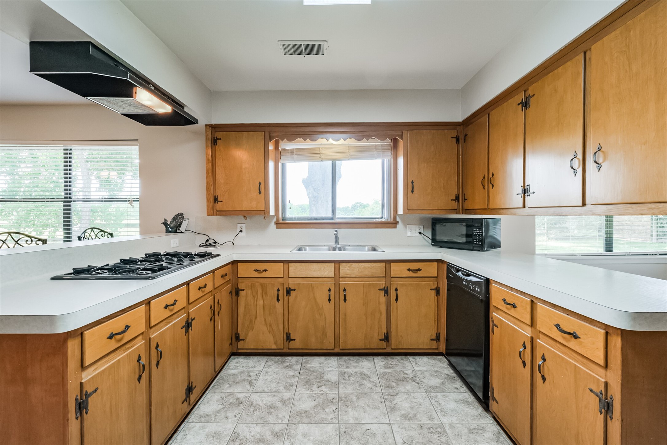 18211 Mueschke Road Property Photo 16