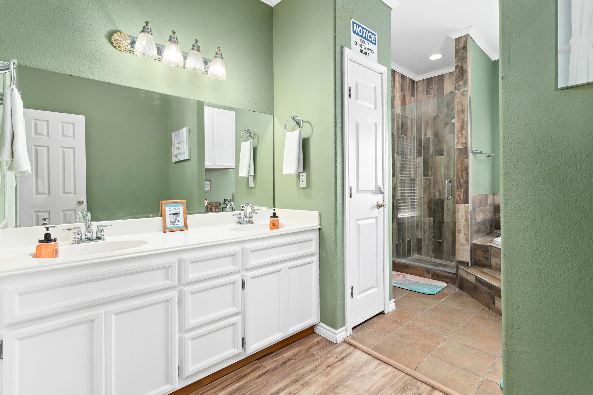 1216 Overton Avenue Property Photo 26
