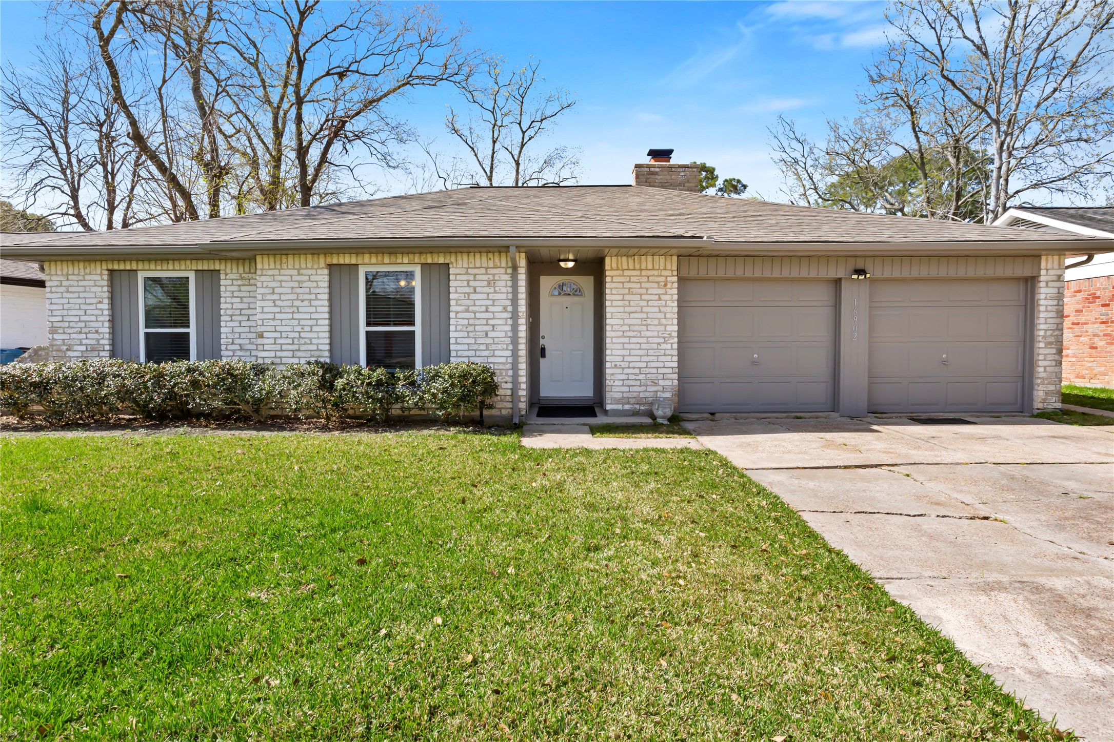 16902 Barcelona Drive Property Photo
