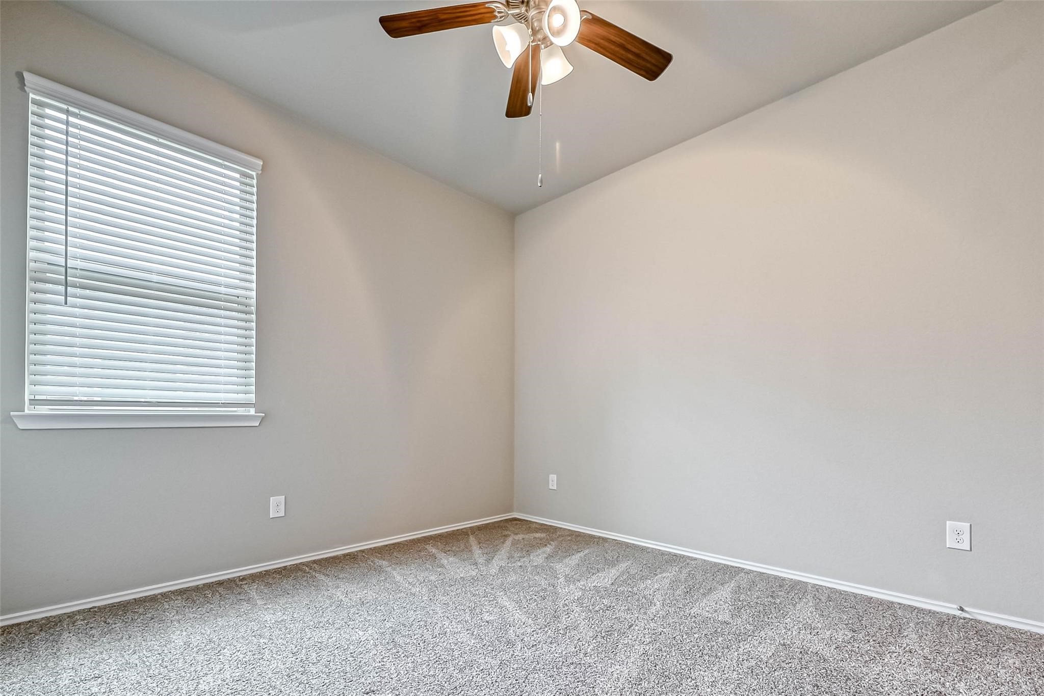 14122 Silver Falls Court Property Photo 16