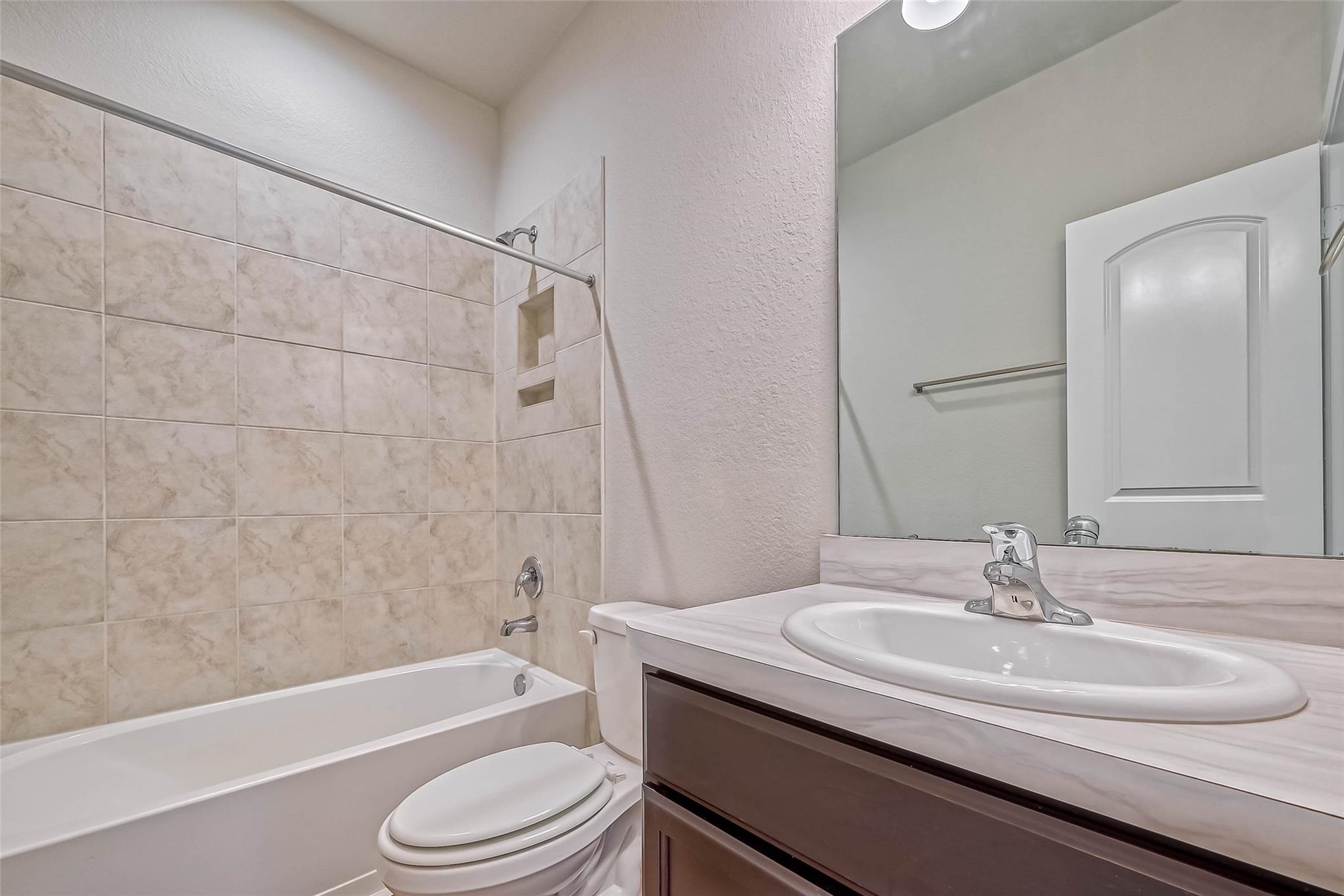 14122 Silver Falls Court Property Photo 17