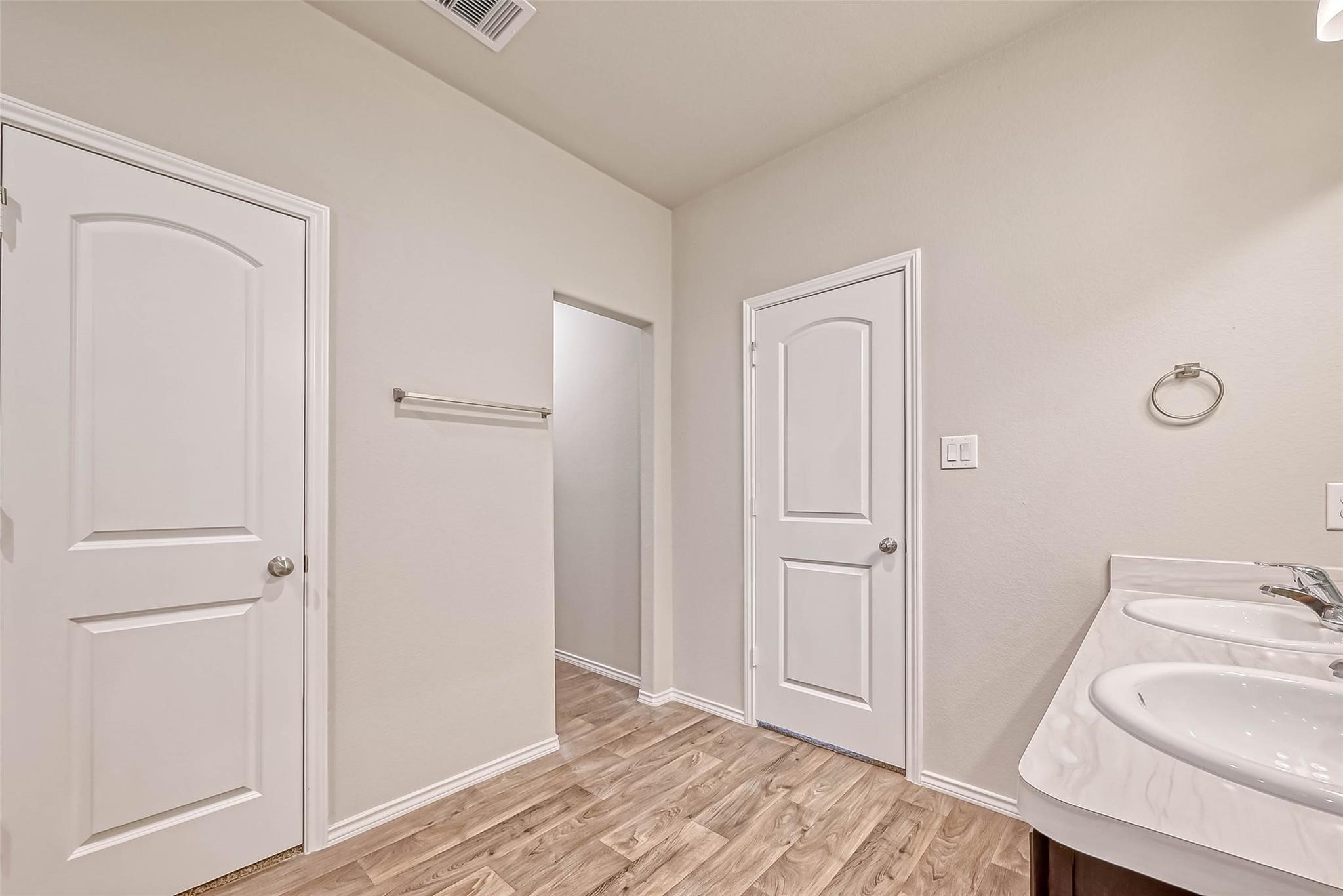 14122 Silver Falls Court Property Photo 28