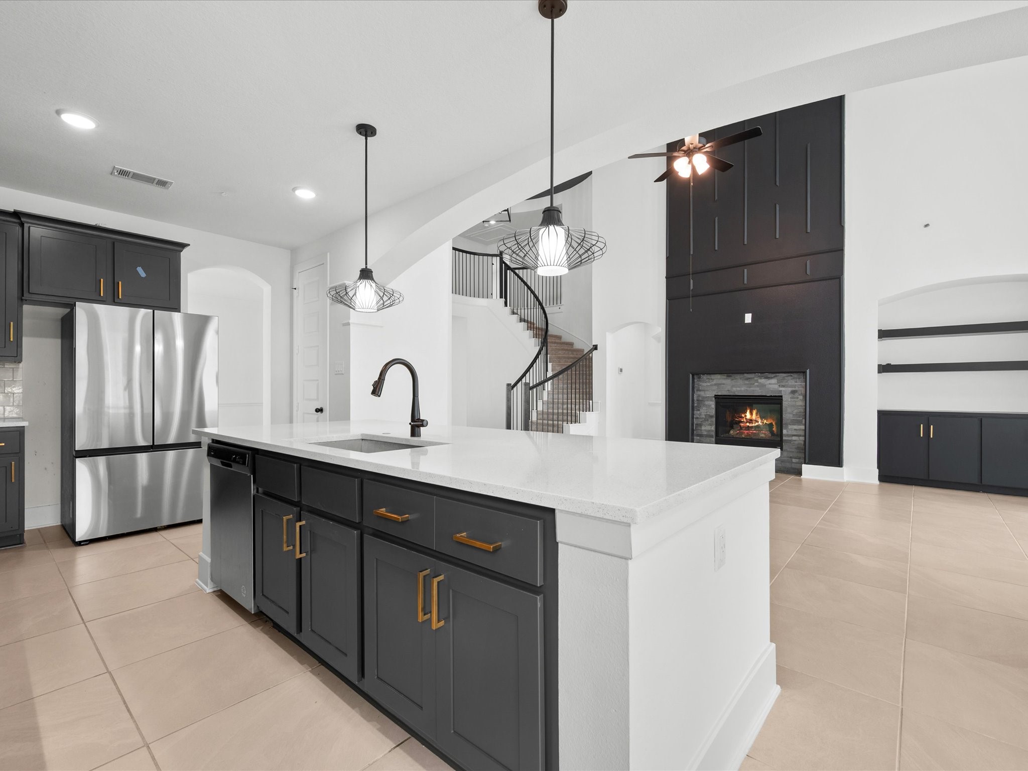 1911 Golden Leaf Drive Property Photo 10