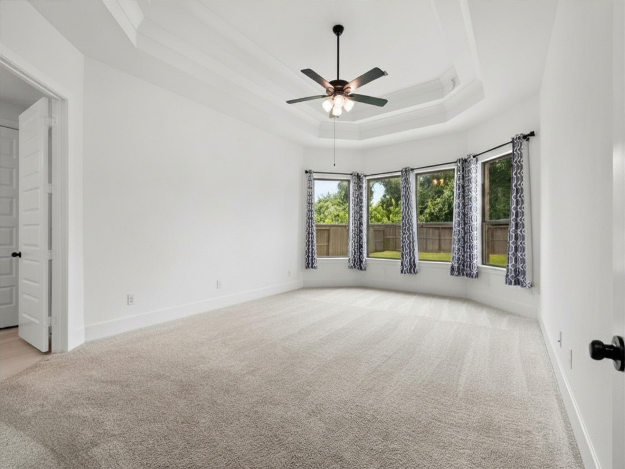 1911 Golden Leaf Drive Property Photo 13