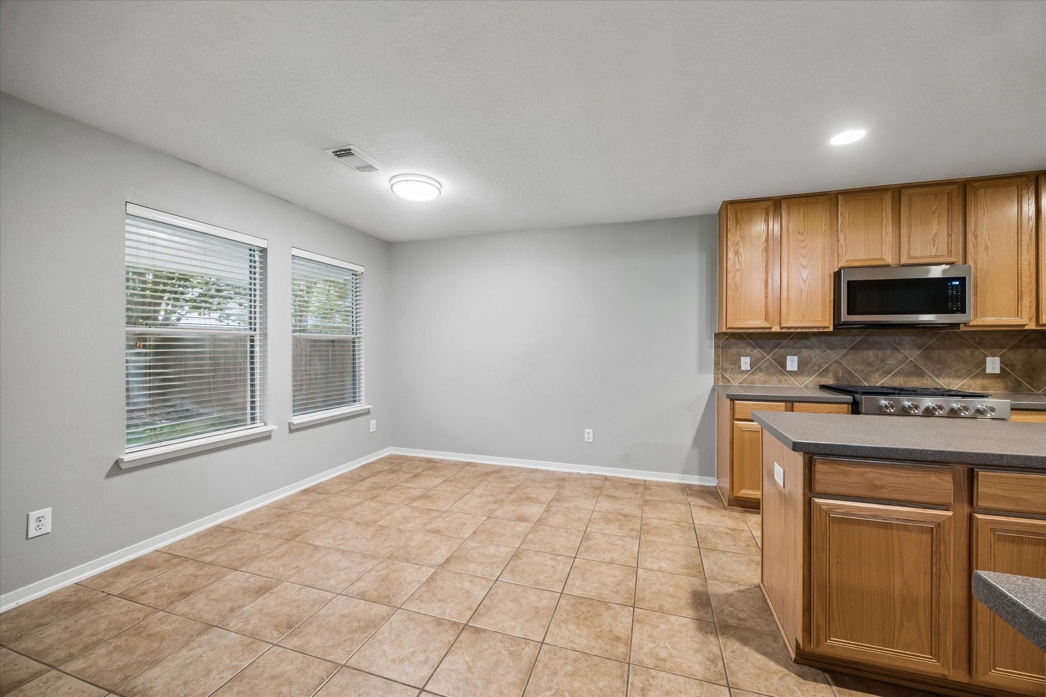 18511 Water Scene Trail Property Photo 7