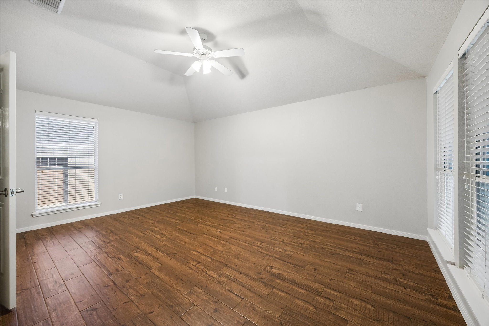 18511 Water Scene Trail Property Photo 11