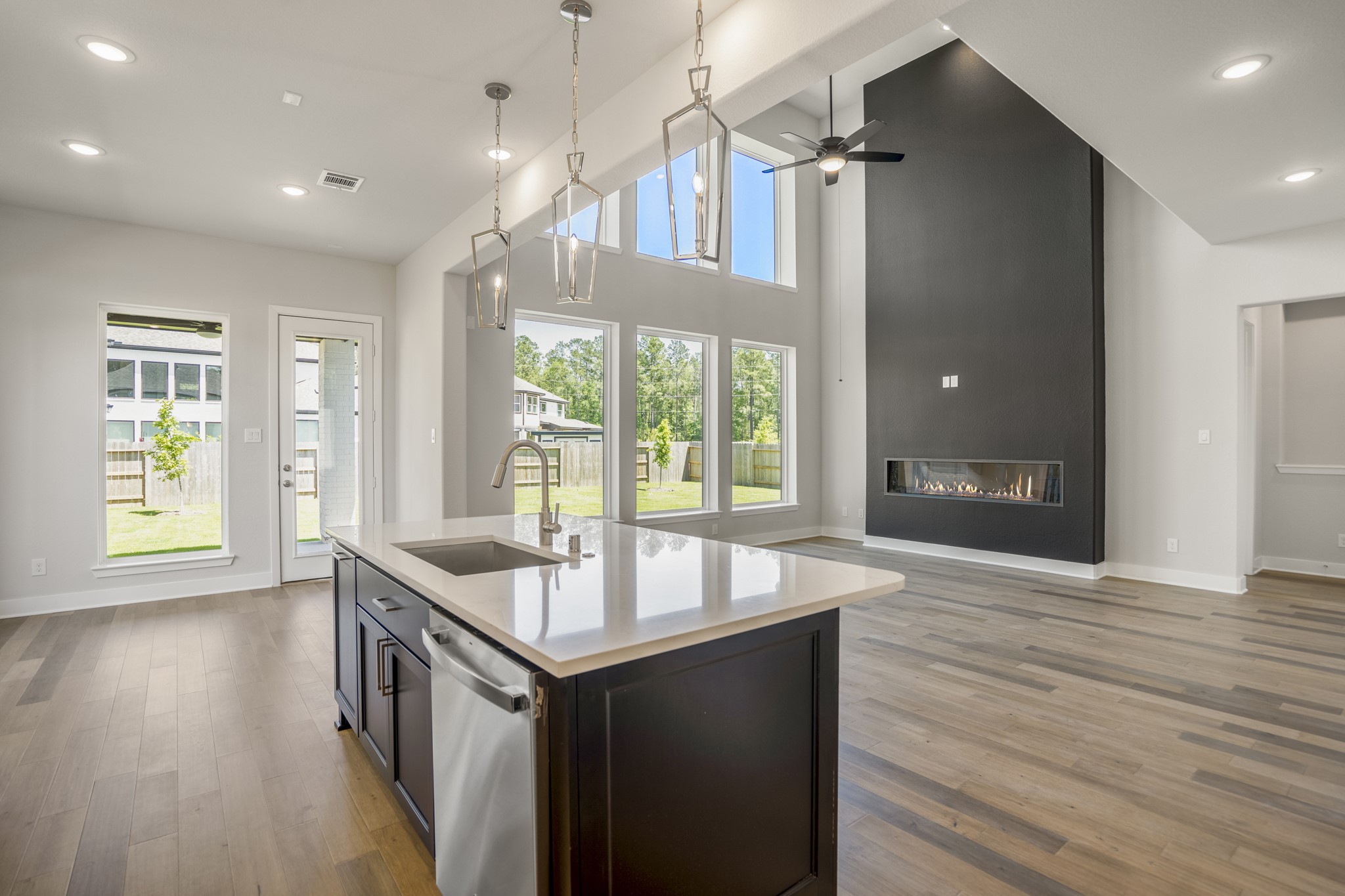 15715 Dandelion Dreams Street Property Photo 13