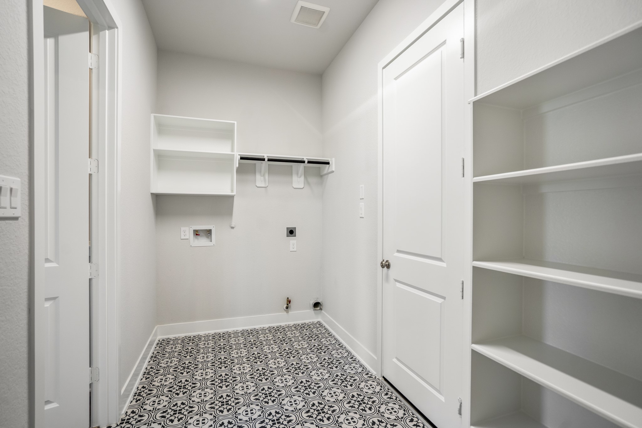 15715 Dandelion Dreams Street Property Photo 30