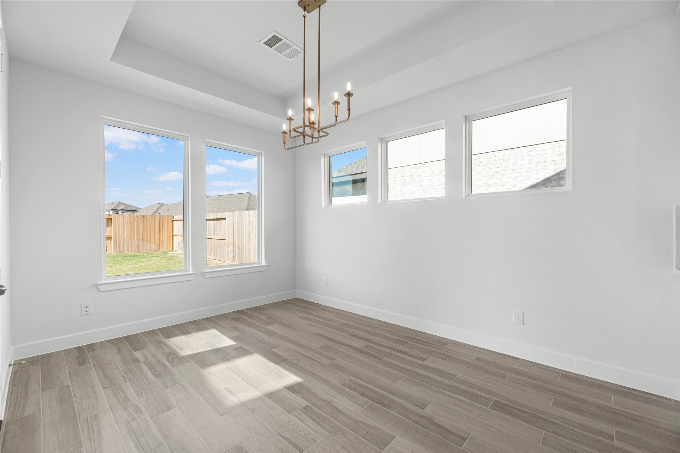 5010 Nesbit Path Property Photo 10